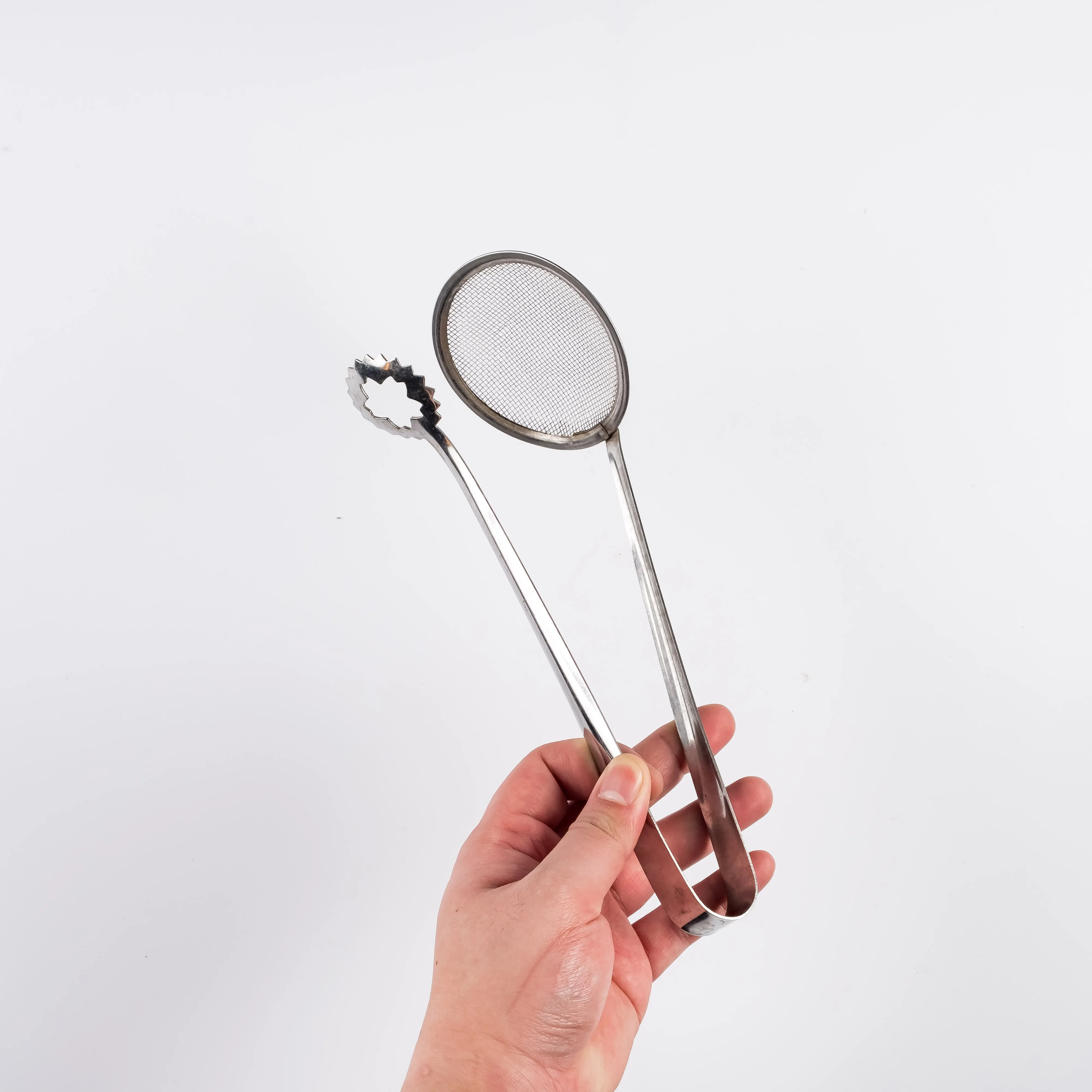 UT21-0071 - Silver Metal Strainer - 10" (L)