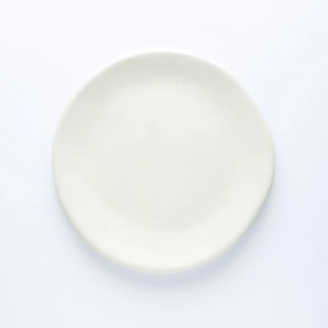 ST20-0037 - White Stoneware Plate - 8.75" (D)