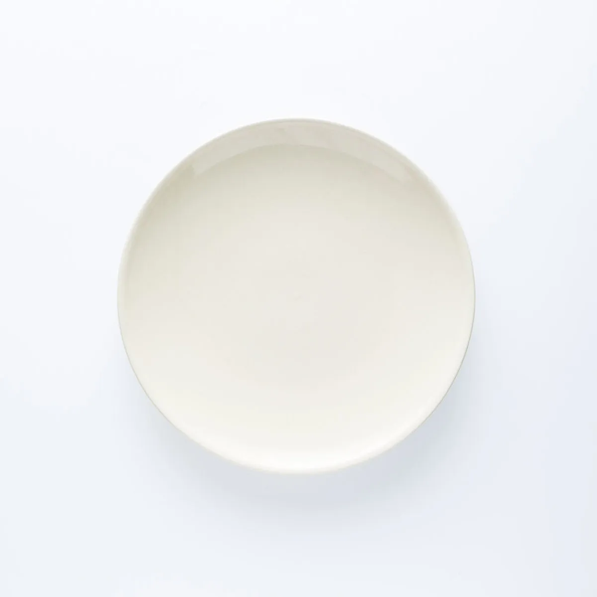PL20-0058 - Cream Ceramic Plate - 9" (D)
