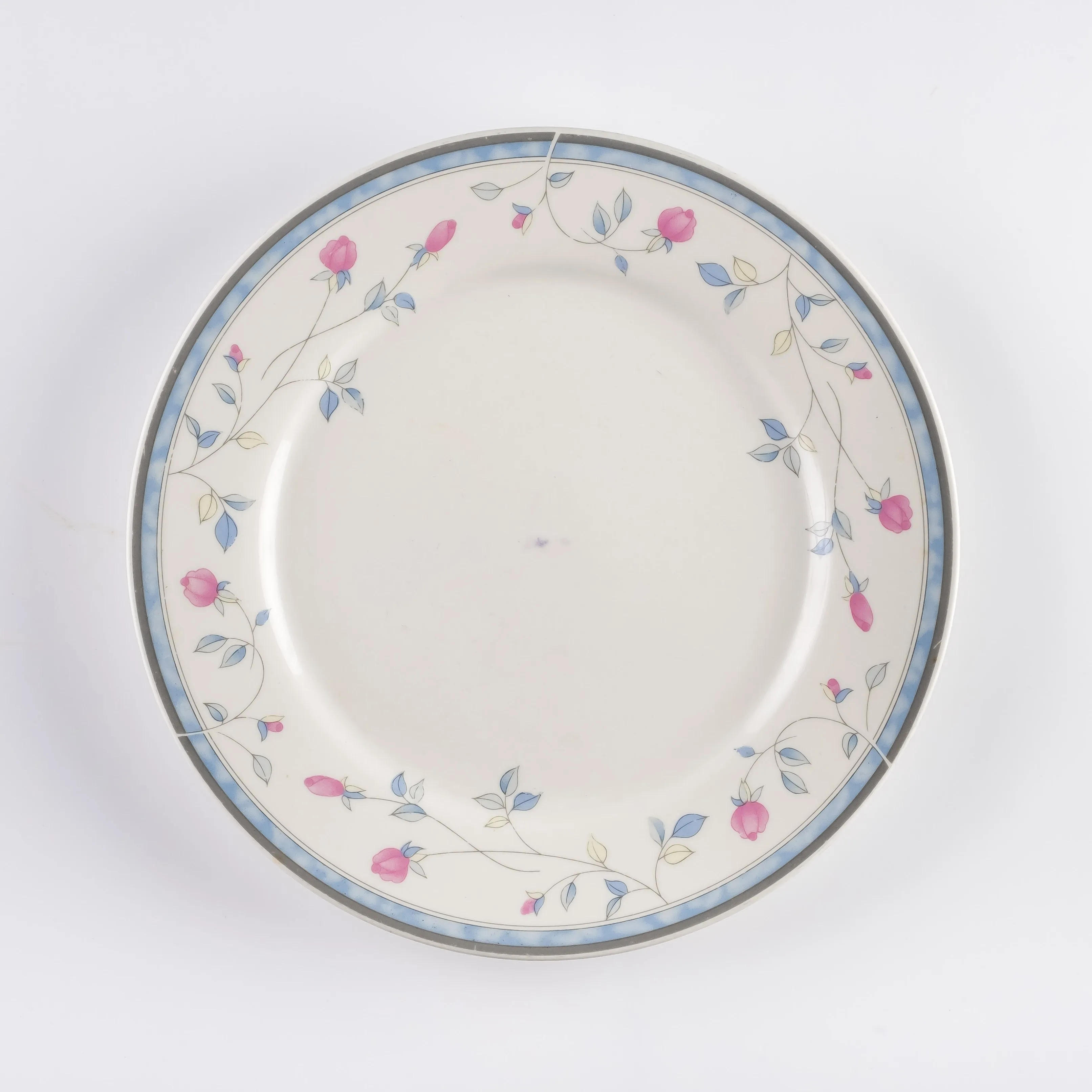 PL21-0157 - White Blue Ceramic Plate - 10.25" (D)
