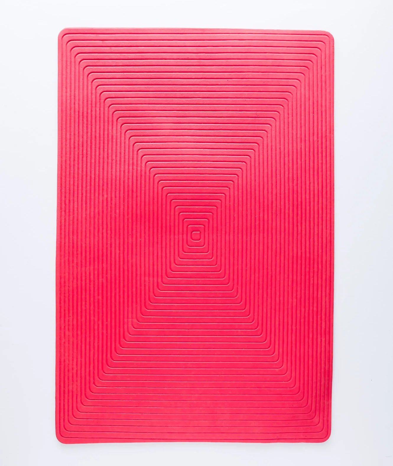 PM20-0032 - Red Rubber Placemat - 17.5" 11.75" (LW)