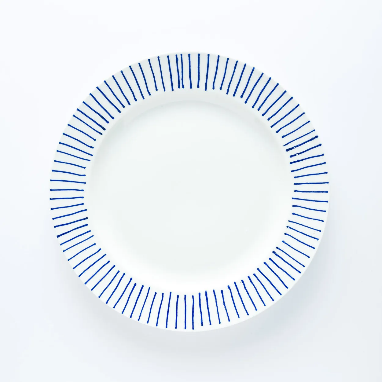 PL20-0025 - Blue White Ceramic Plate - 9.5" (D)