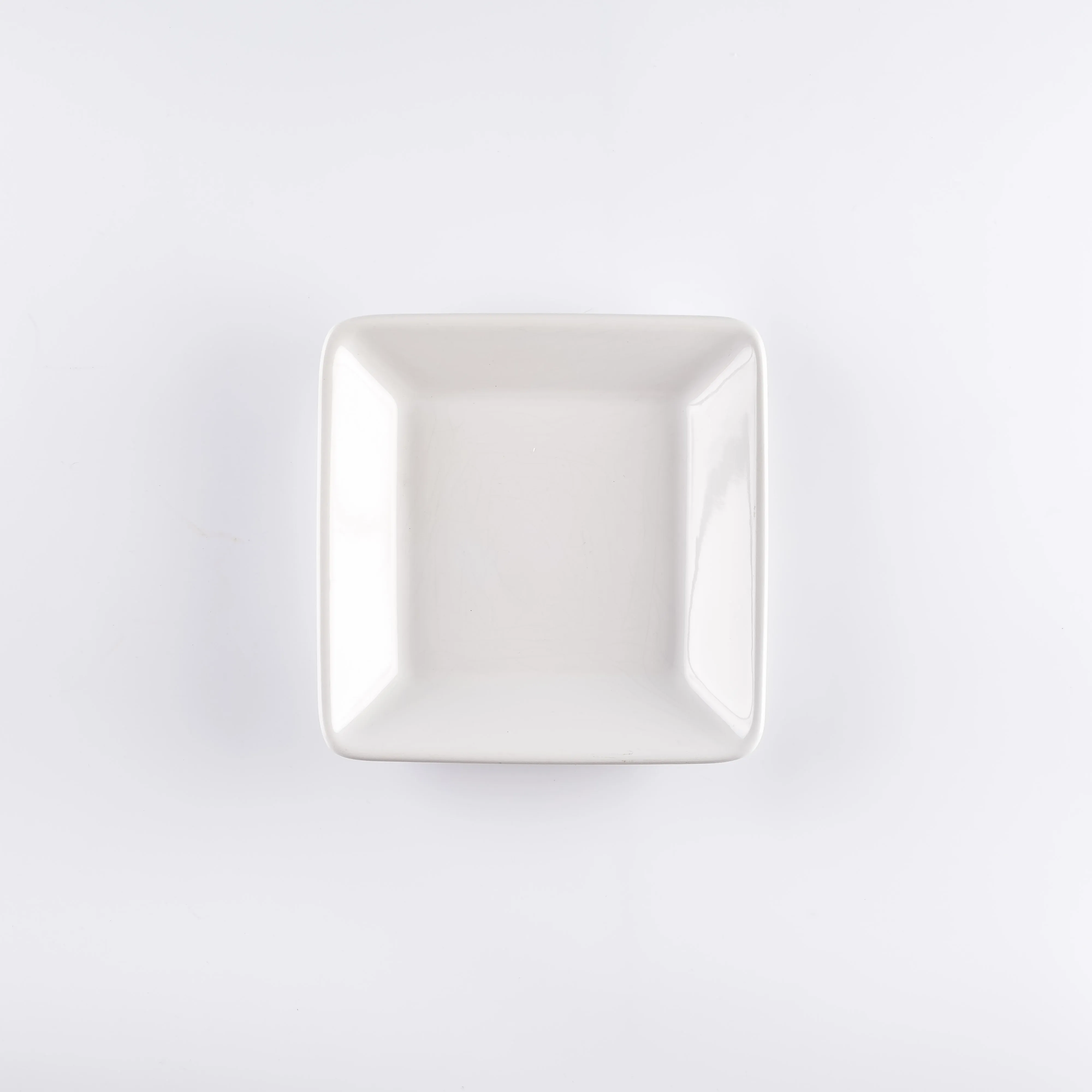 PL21-0205 - White Ceramic Plate - 7.25" 7.25" 1.25" (LWH)