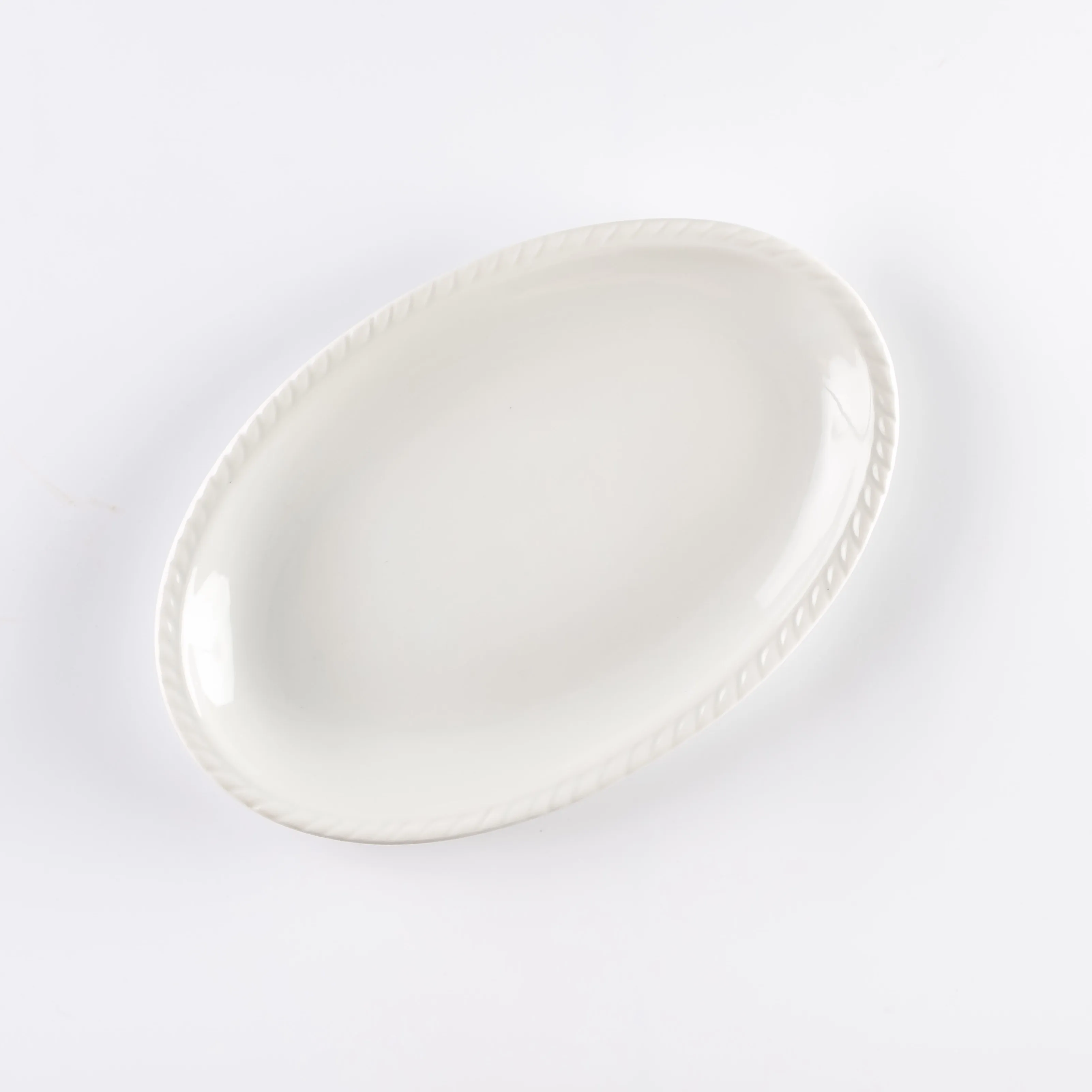 PL21-0168 - White Ceramic Plate - 10" 6.5" (LW)