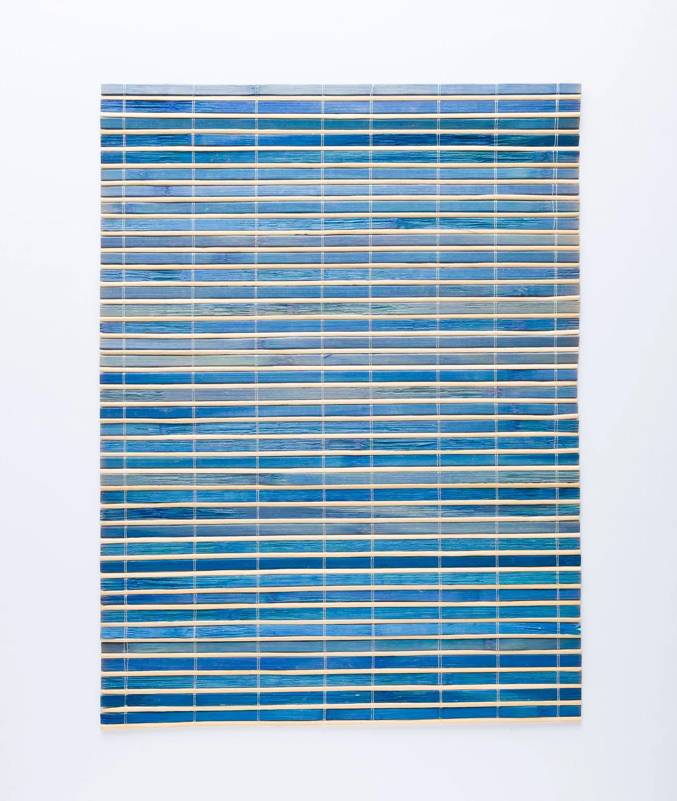 PM20-0041 - Blue Wood Placemat - 15.75" 11.75" (LW)