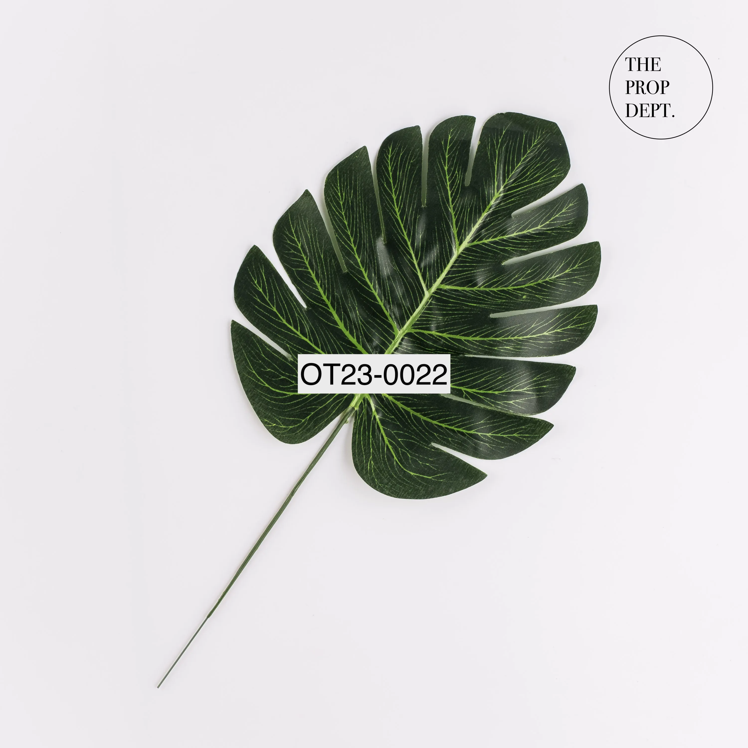 OT23-0022 - Green Plastic Plant - 13" 7" (LW)