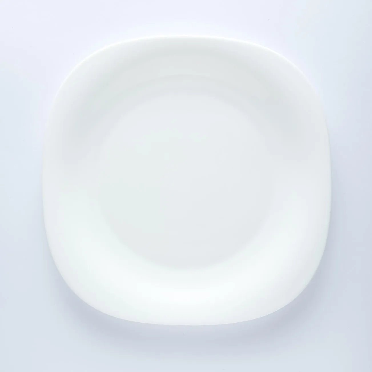 PL20-0132 - White Ceramic Plate - 10.5" 10.5" (LW)