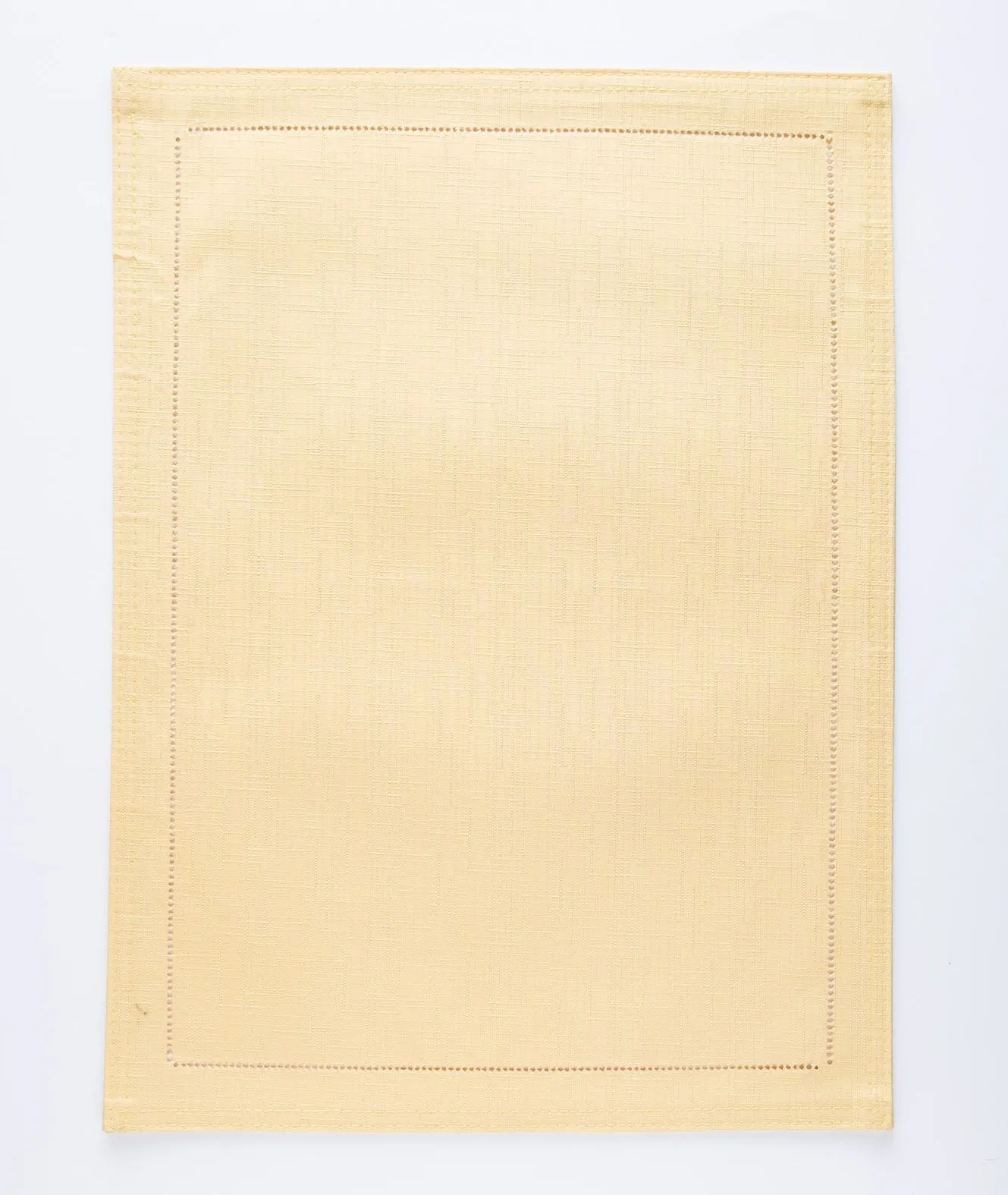 PM20-0033 - Yellow Fabric Placemat - 17.5" 13" (LW)