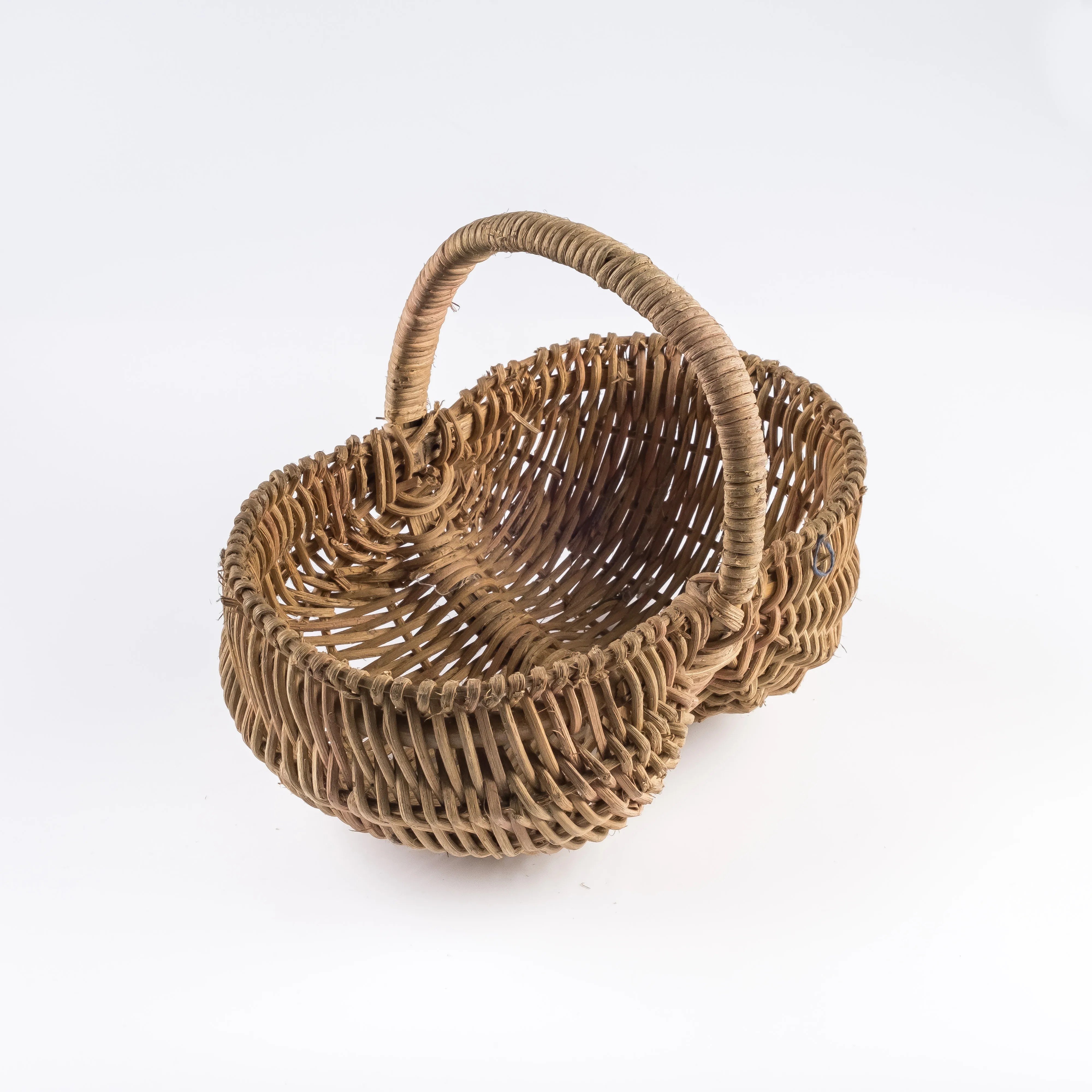 WW21-0061 - Brown Fiber Basket - 10.5" 6.5" 4.5" (LWH)