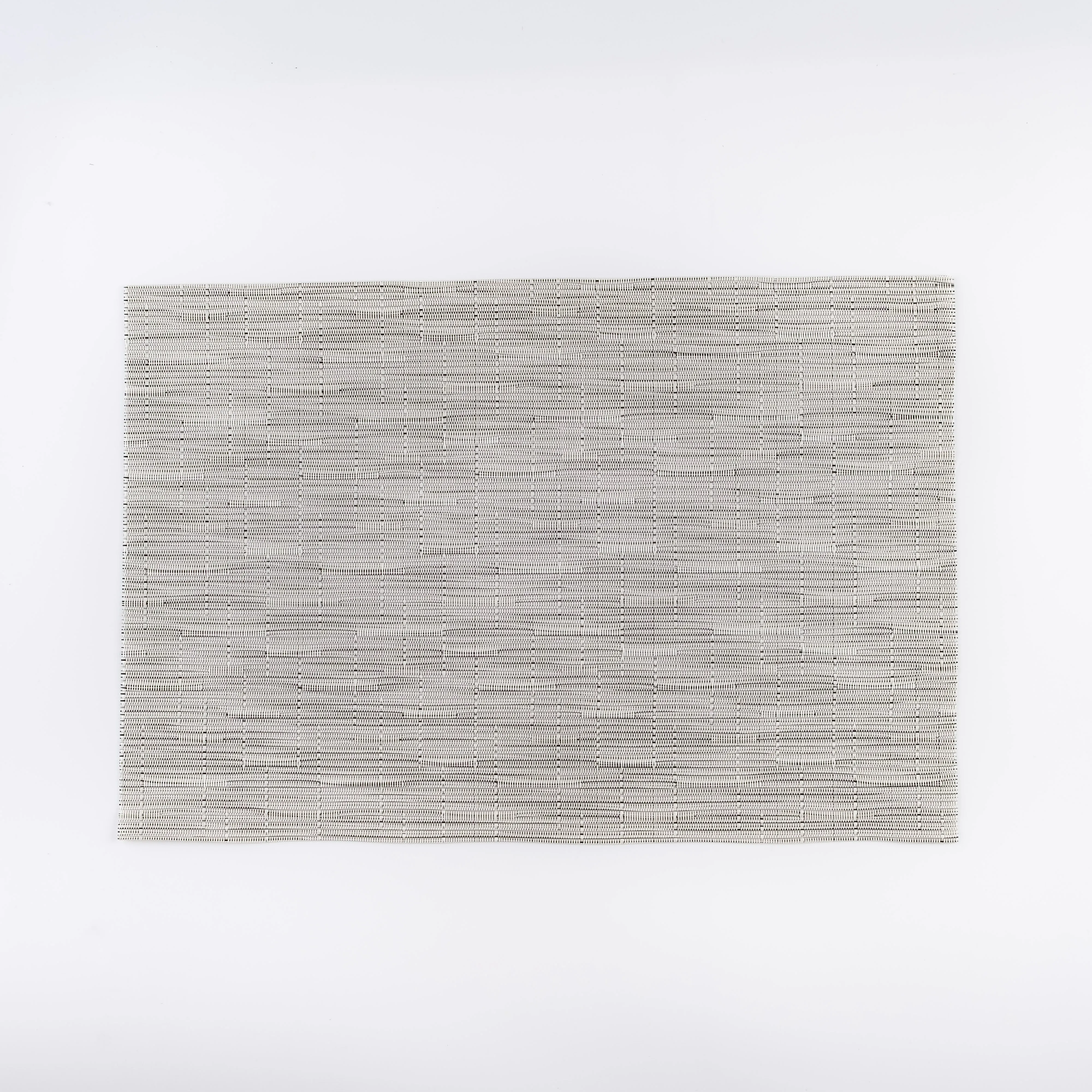 PM21-0068 - Grey Silver Plastic Placemat - 17.75" 12" (LW)