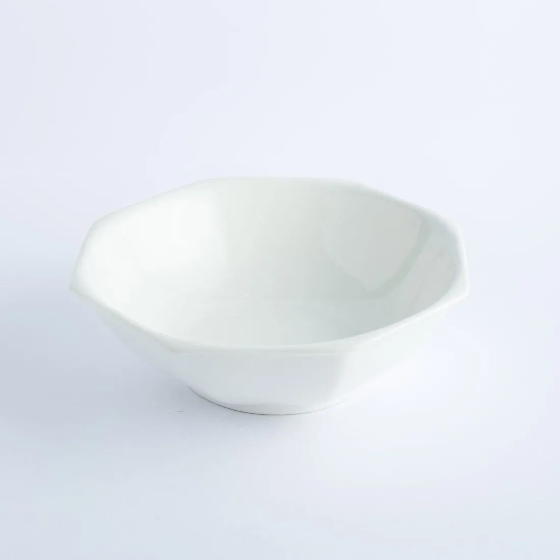 BW20-0257 - White Ceramic Ulam Bowl - 8.5" 2.75" (DH)