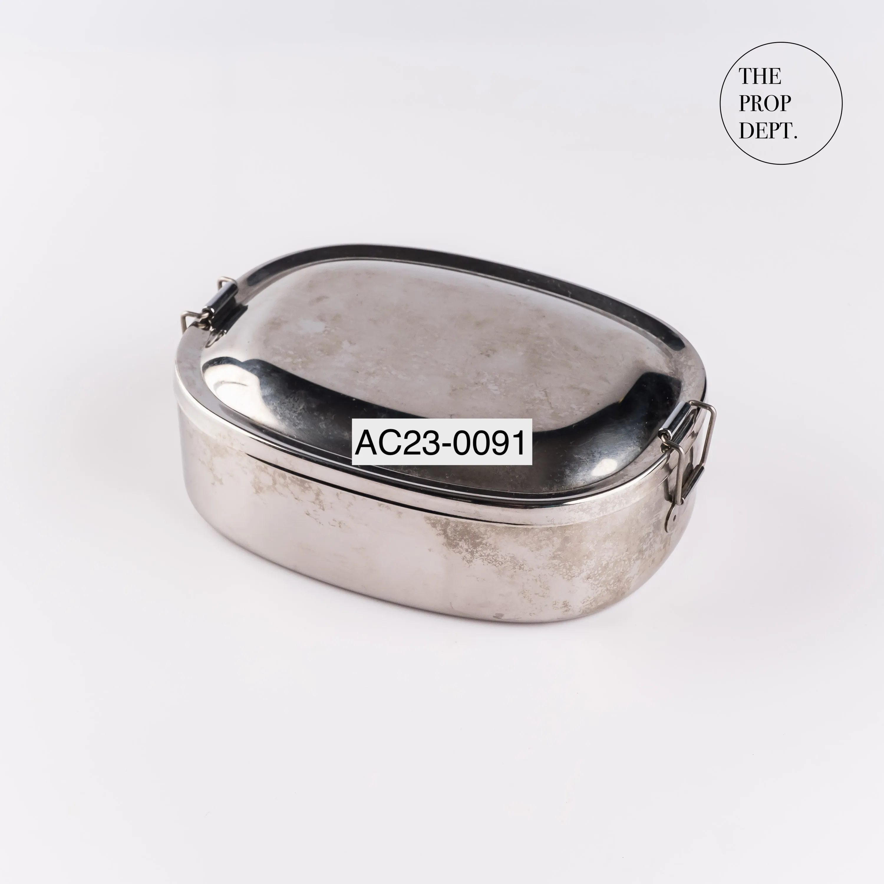 AC23-0091 - Silver Metal Lunchbox - 7.75" 6.5" 1.25" (LWH)