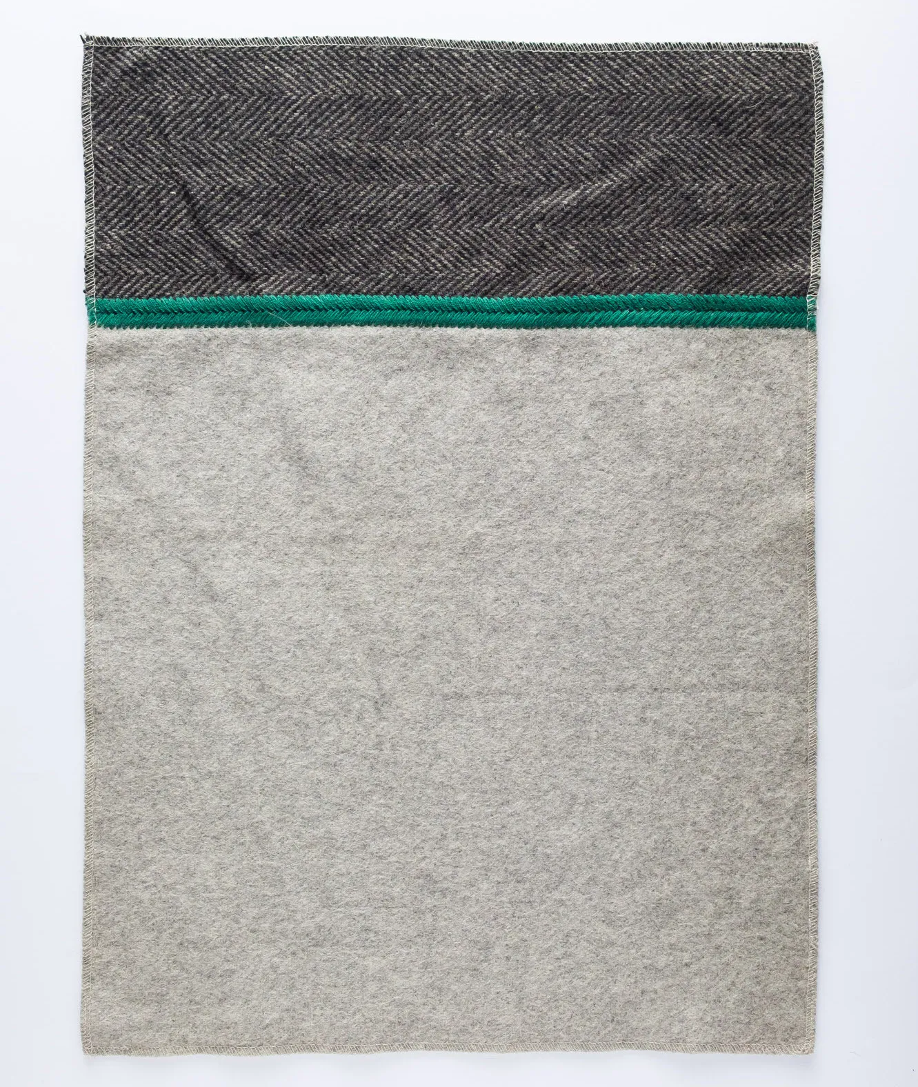 PM20-0010 - Grey Green Fabric Placemat - 19.25" 14" (LW)