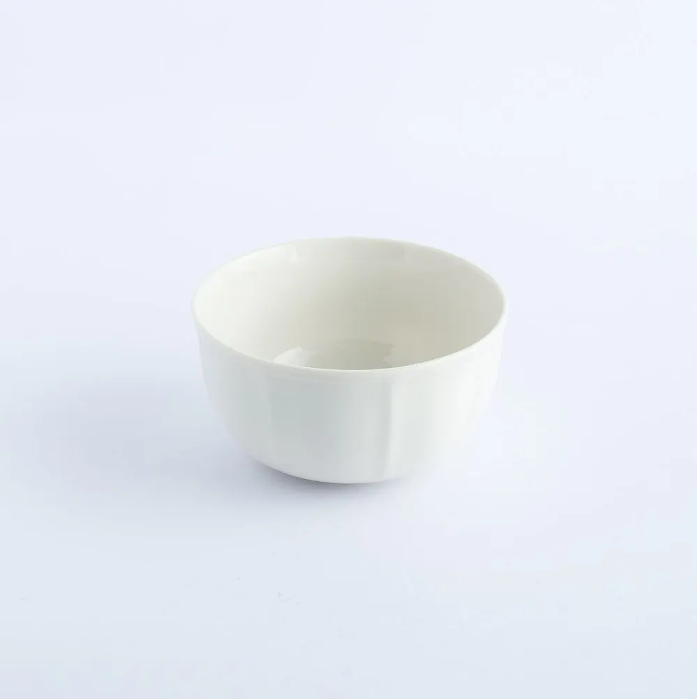 BW20-0184 - White Ceramic Bowl - 4.5" 2.25" (DH)