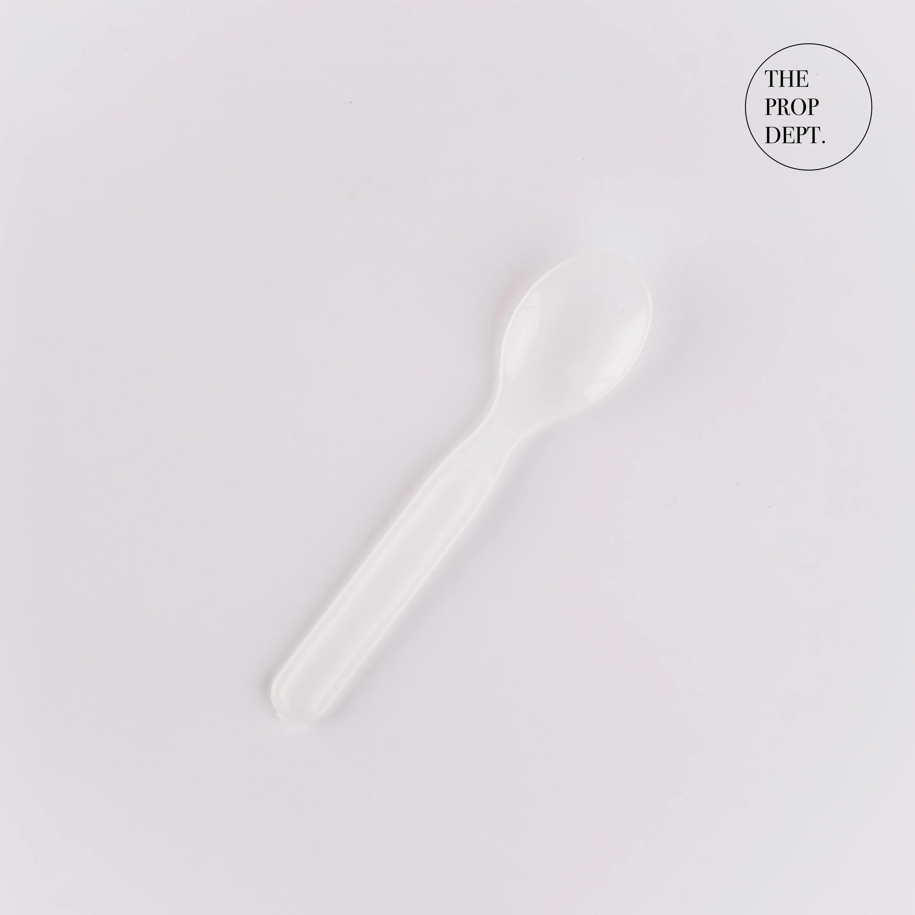 UT23-0470 - White Plastic Spoon - 5.25" (L)
