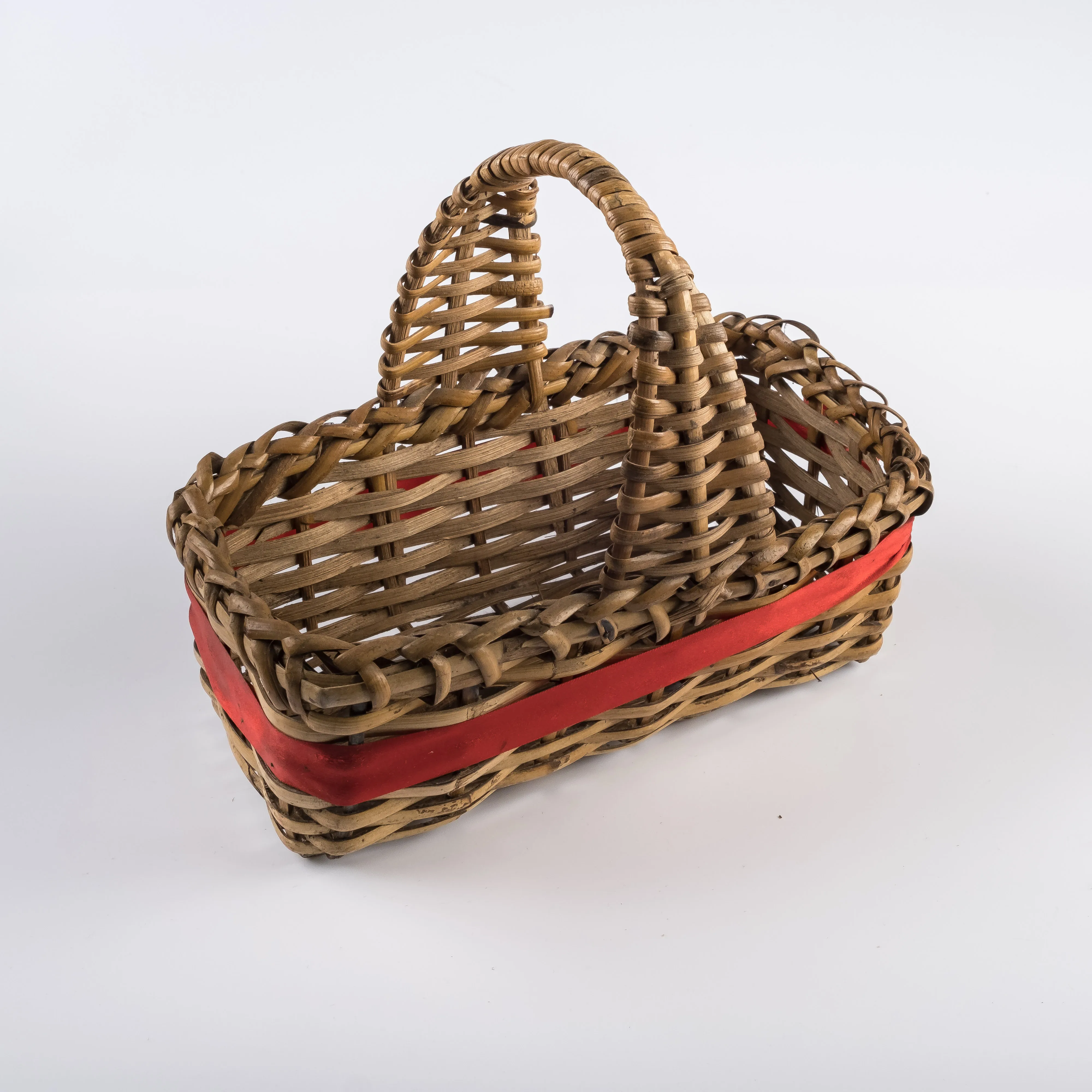 WW21-0057 - Brown Red Fiber Basket - 10.75" 6" 4" (LWH)