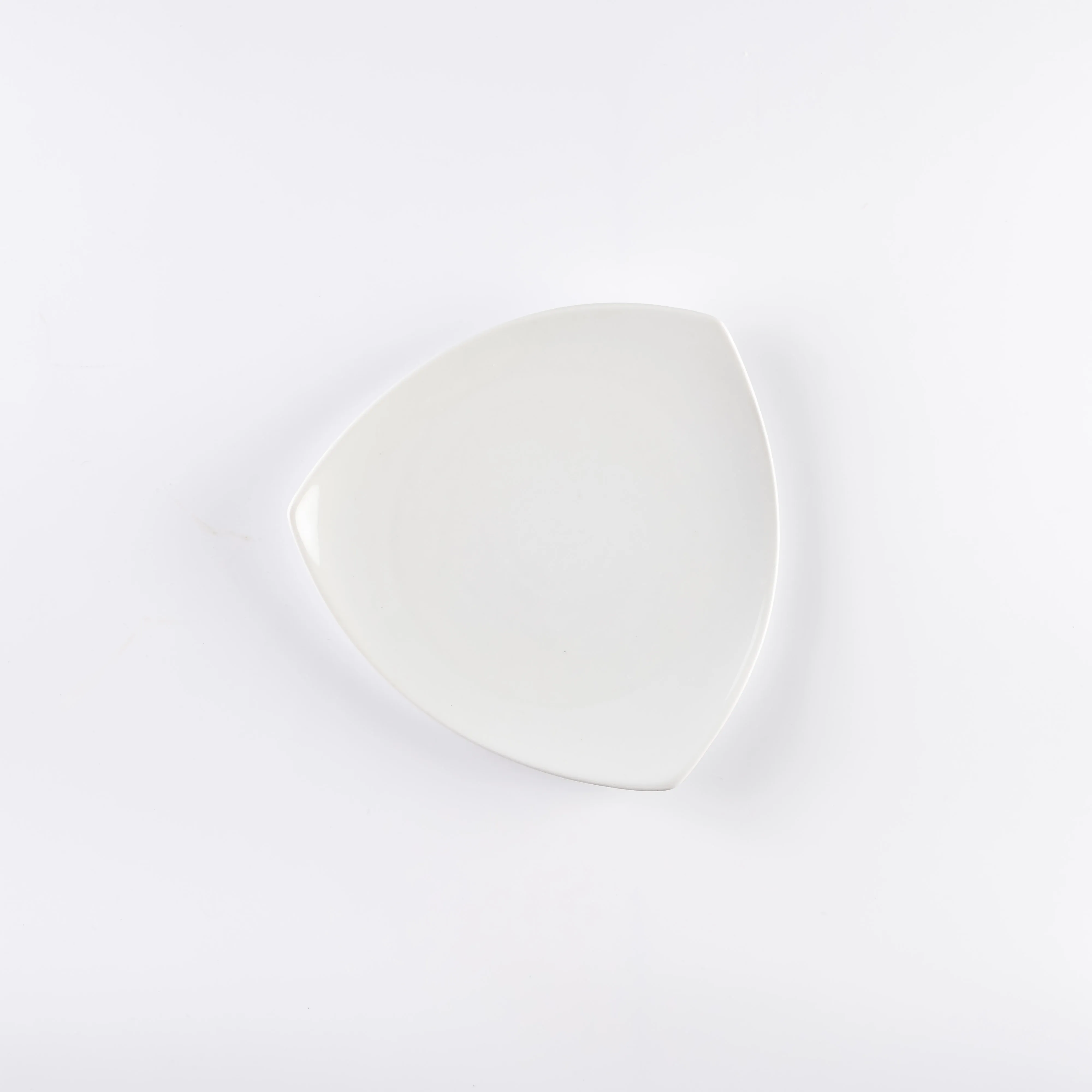 PL21-0208 - White Ceramic Plate - 8" (D)
