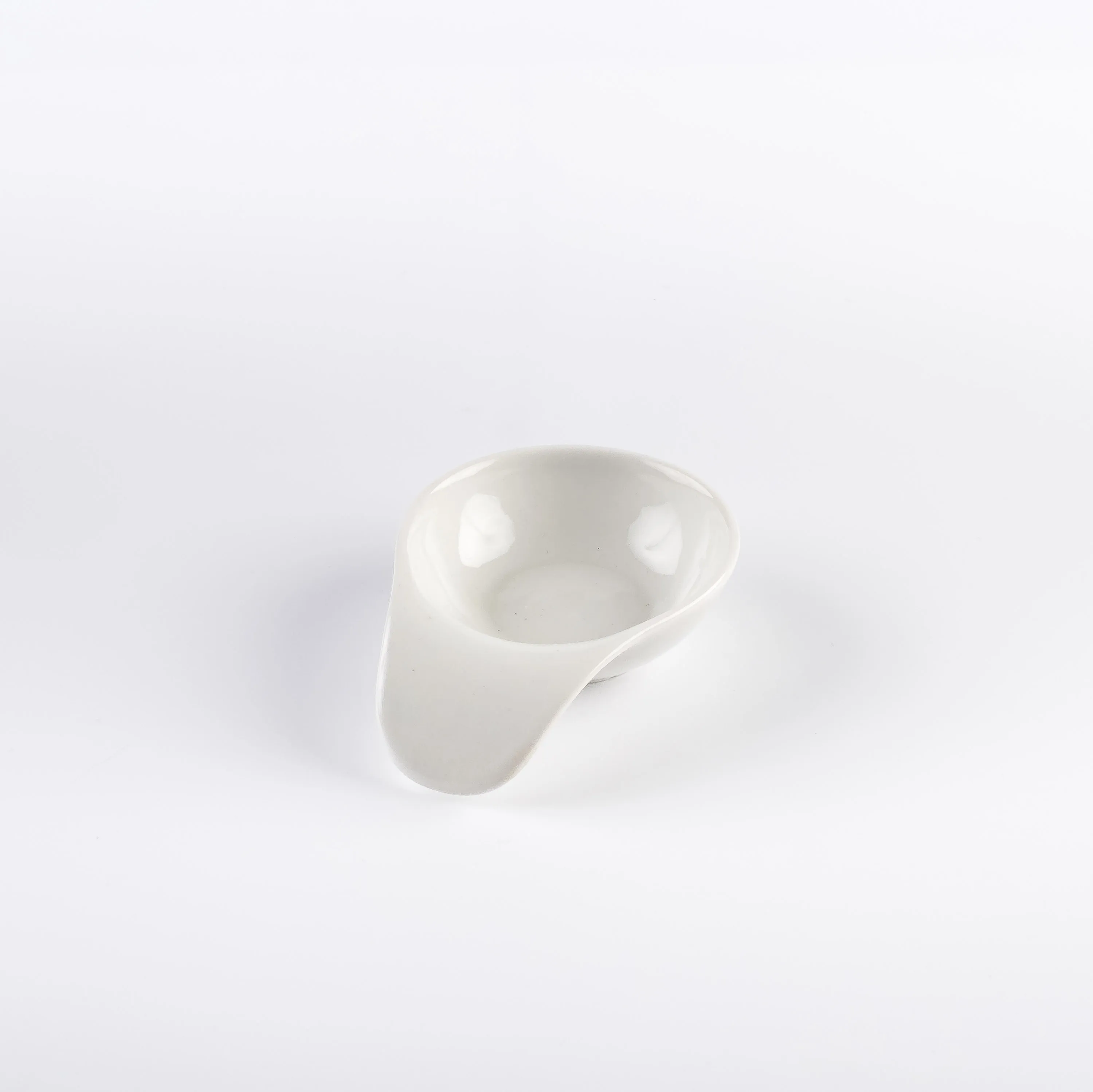 BW21-0415 - White Ceramic Soy Dish - 3.5" 1.25" (DH)