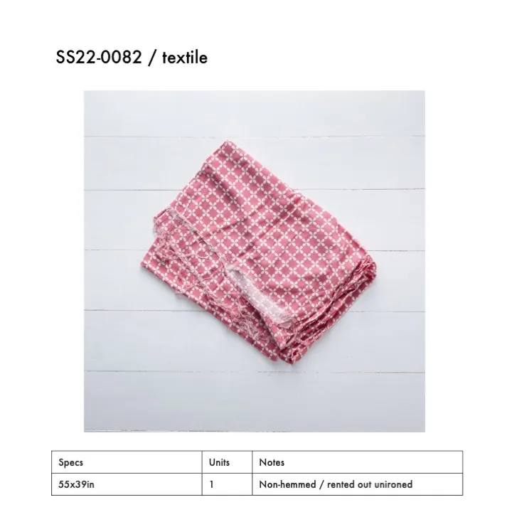 SS22-0082 - Pink Fabric Surface - 55" 39" (LW)