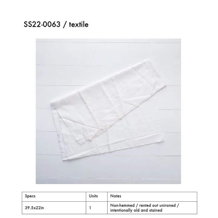 SS22-0063 - White Fabric Surface - 39.5" 22" (LW)