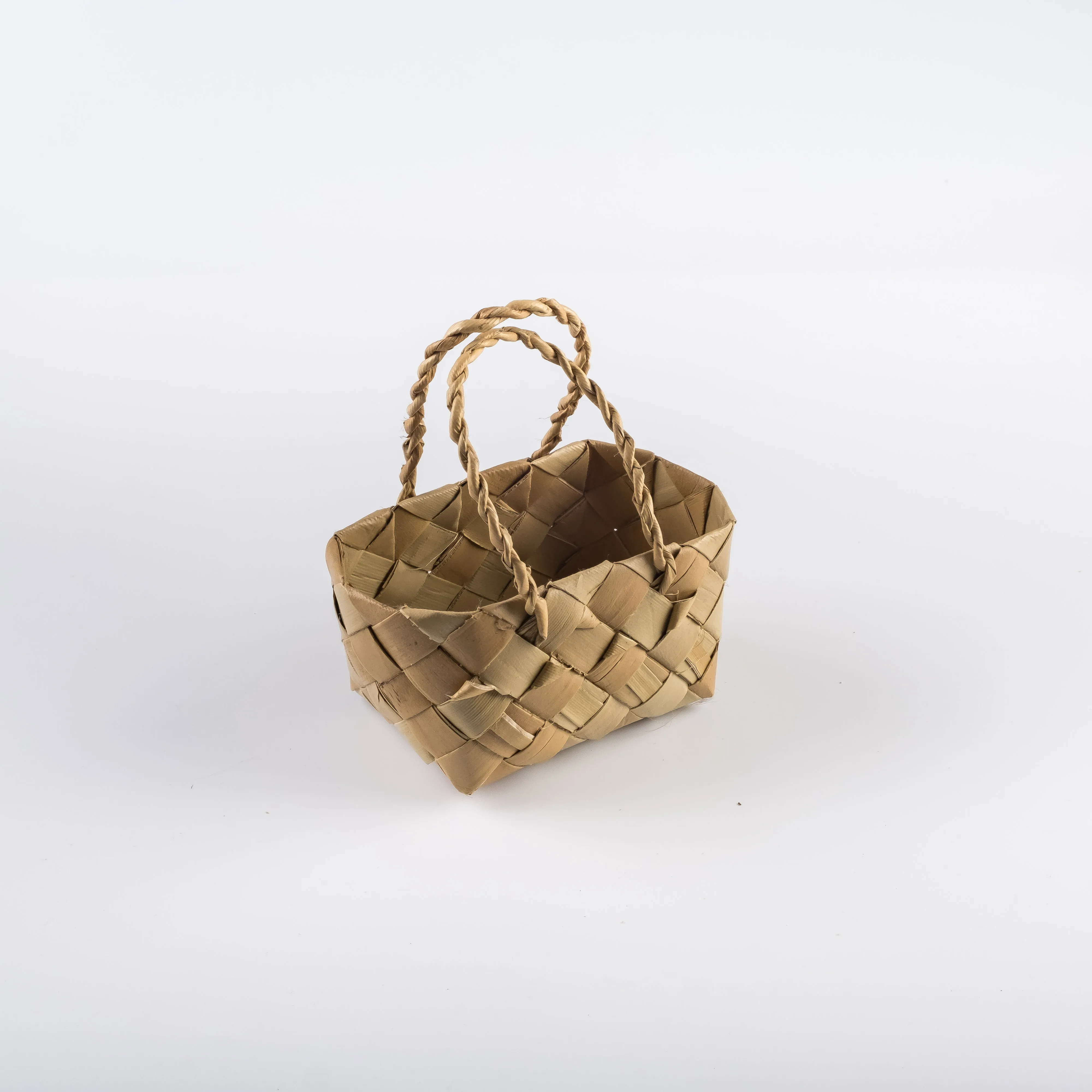 WW21-0056 - Brown Fiber Basket - 6" 3" 3" (LWH)