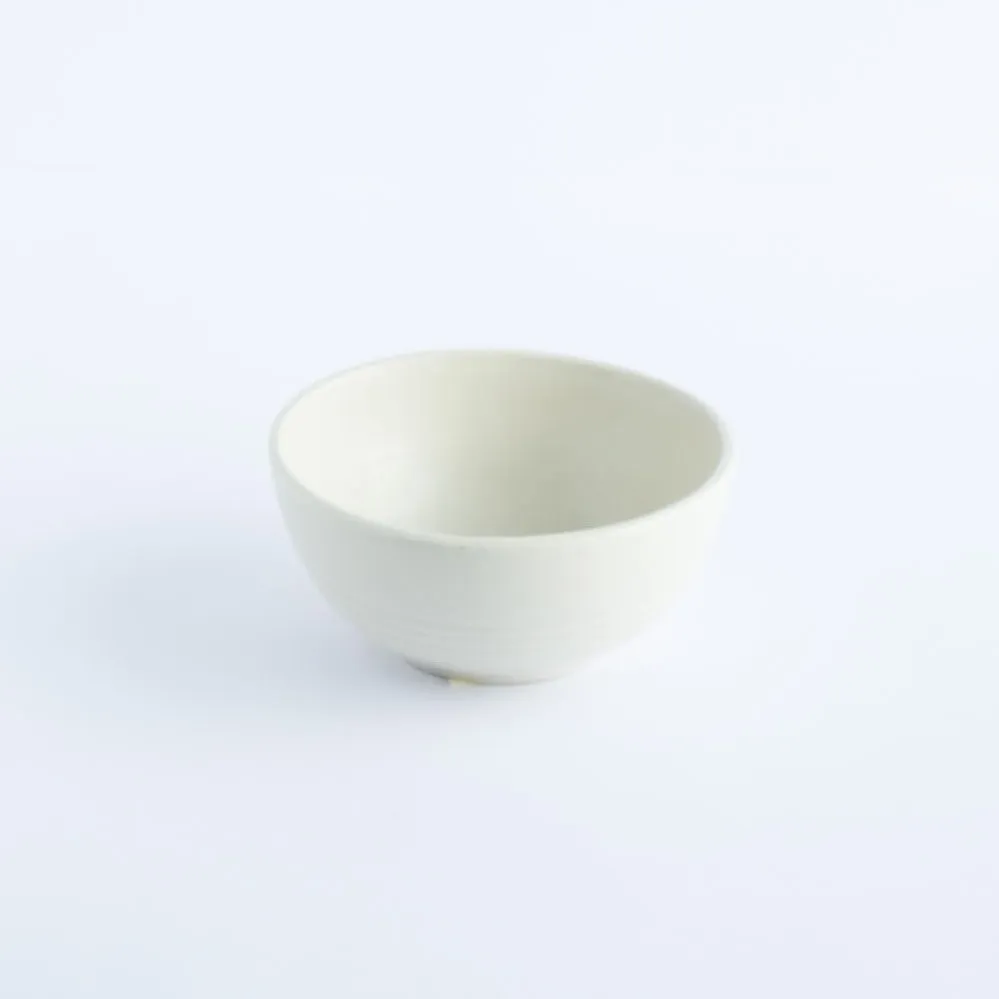 ST20-0018 - White Stoneware Bowl - 4.75" 2.25" (DH)