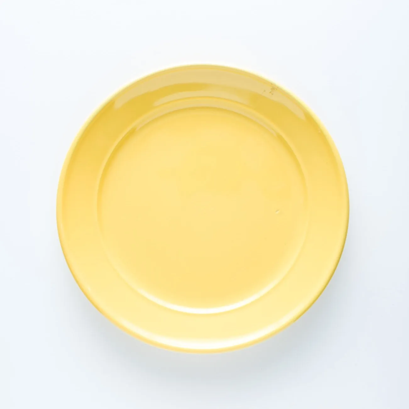 PL20-0083 - Yellow Ceramic Plate - 9" (D)
