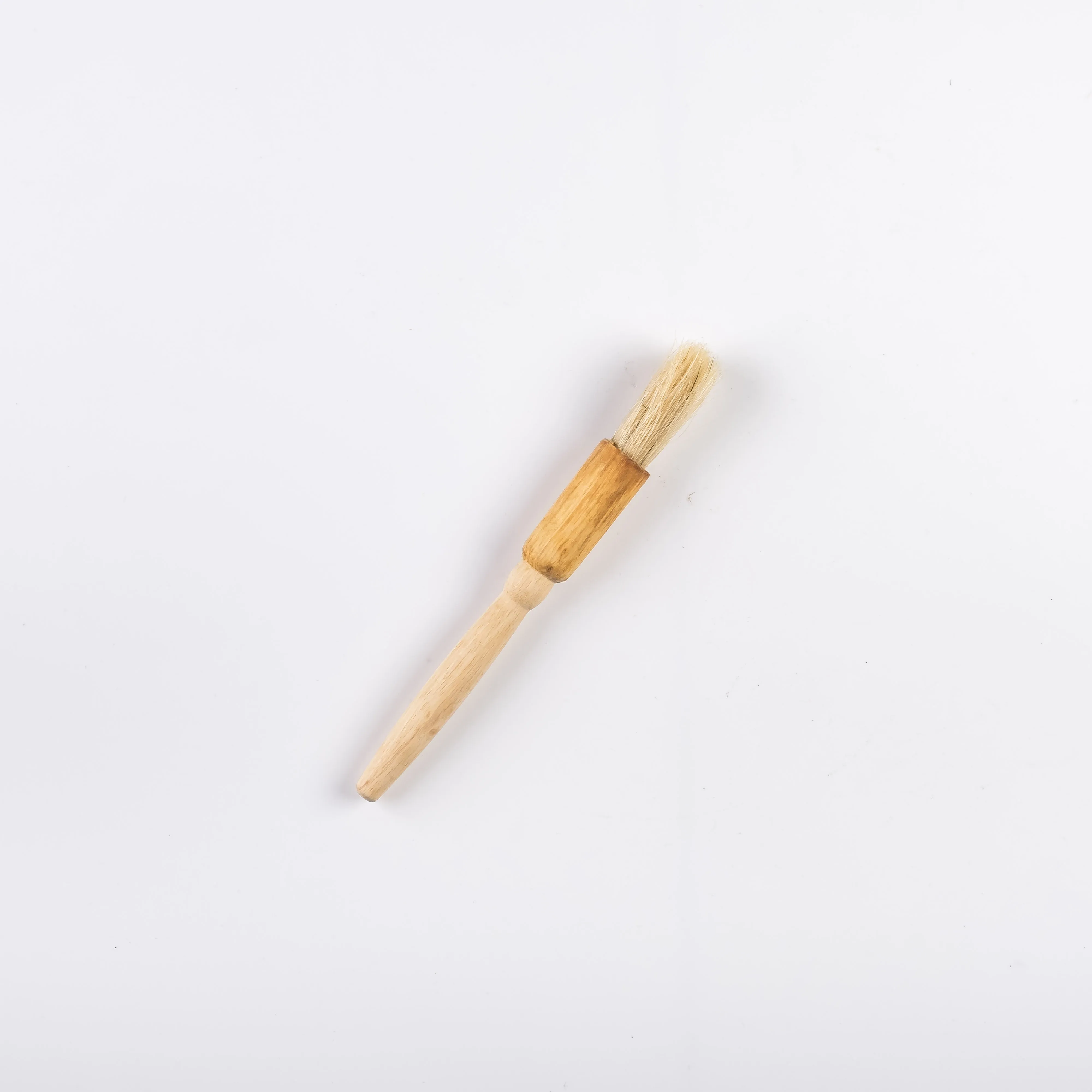 UT21-0089 - Brown Wood Pastry brush - 7.75" (L)