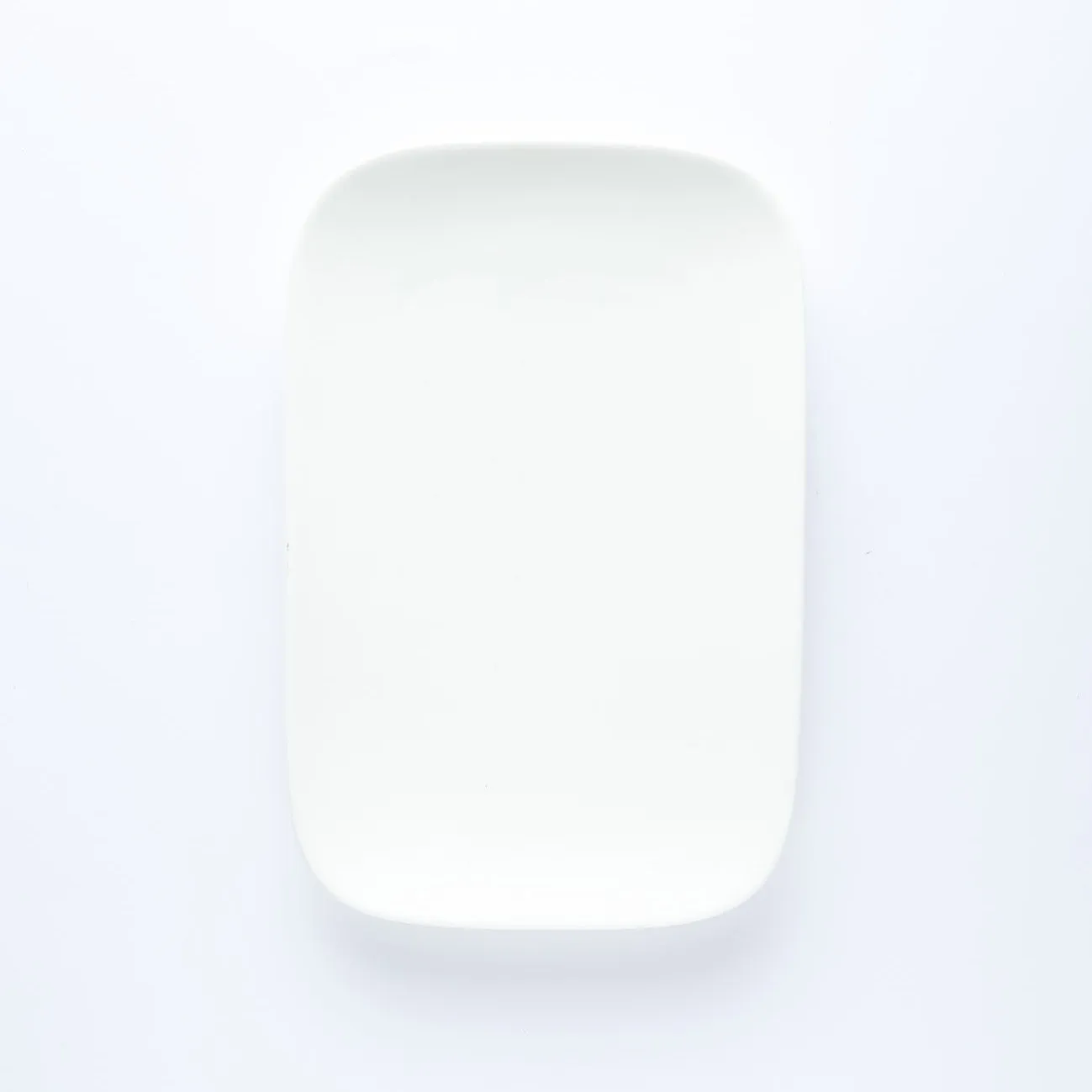 PL20-0107 - White Ceramic Plate - 9" 6" (LW)