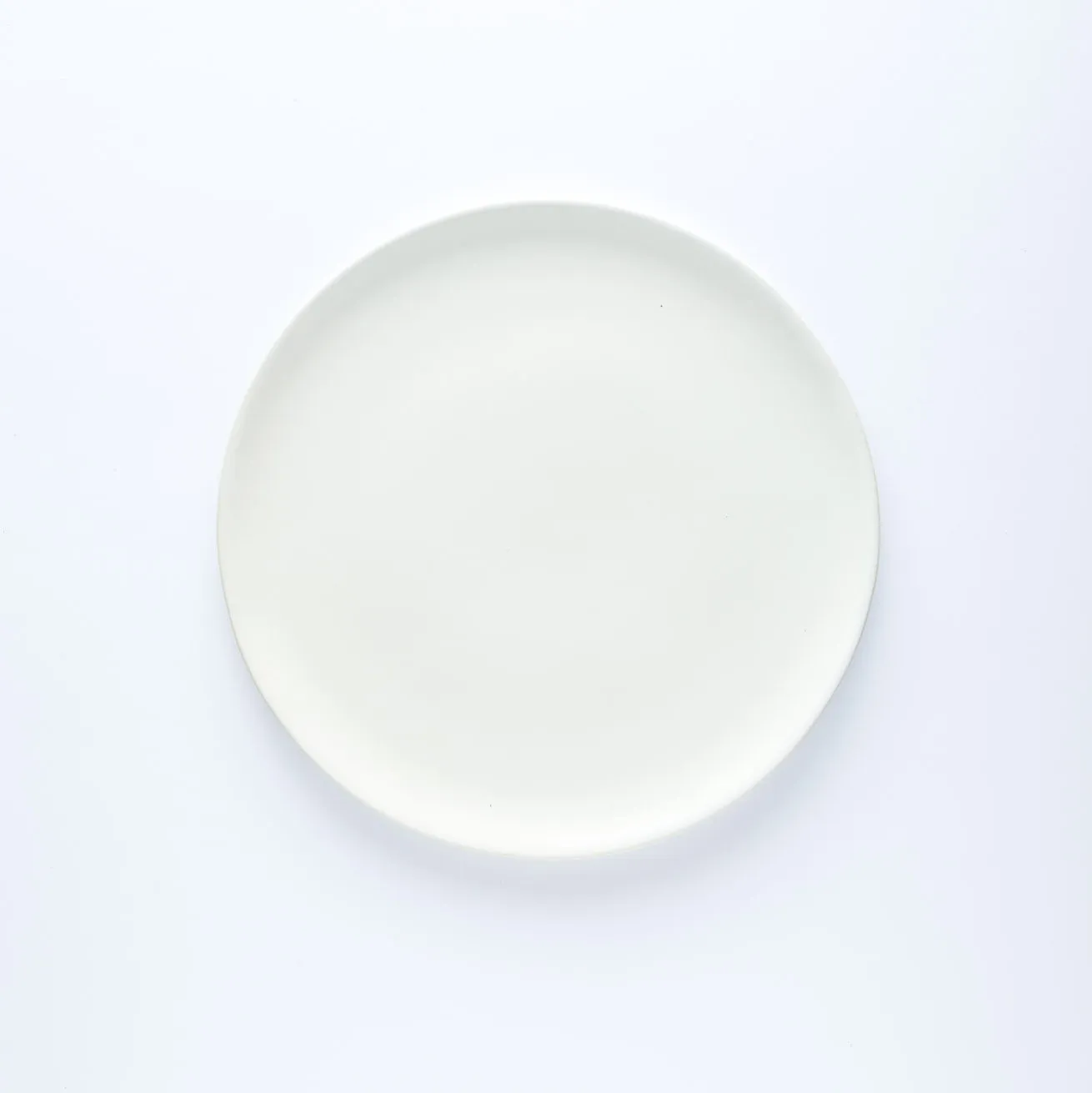 PL20-0116 - White Ceramic Plate - 7.5" (D)