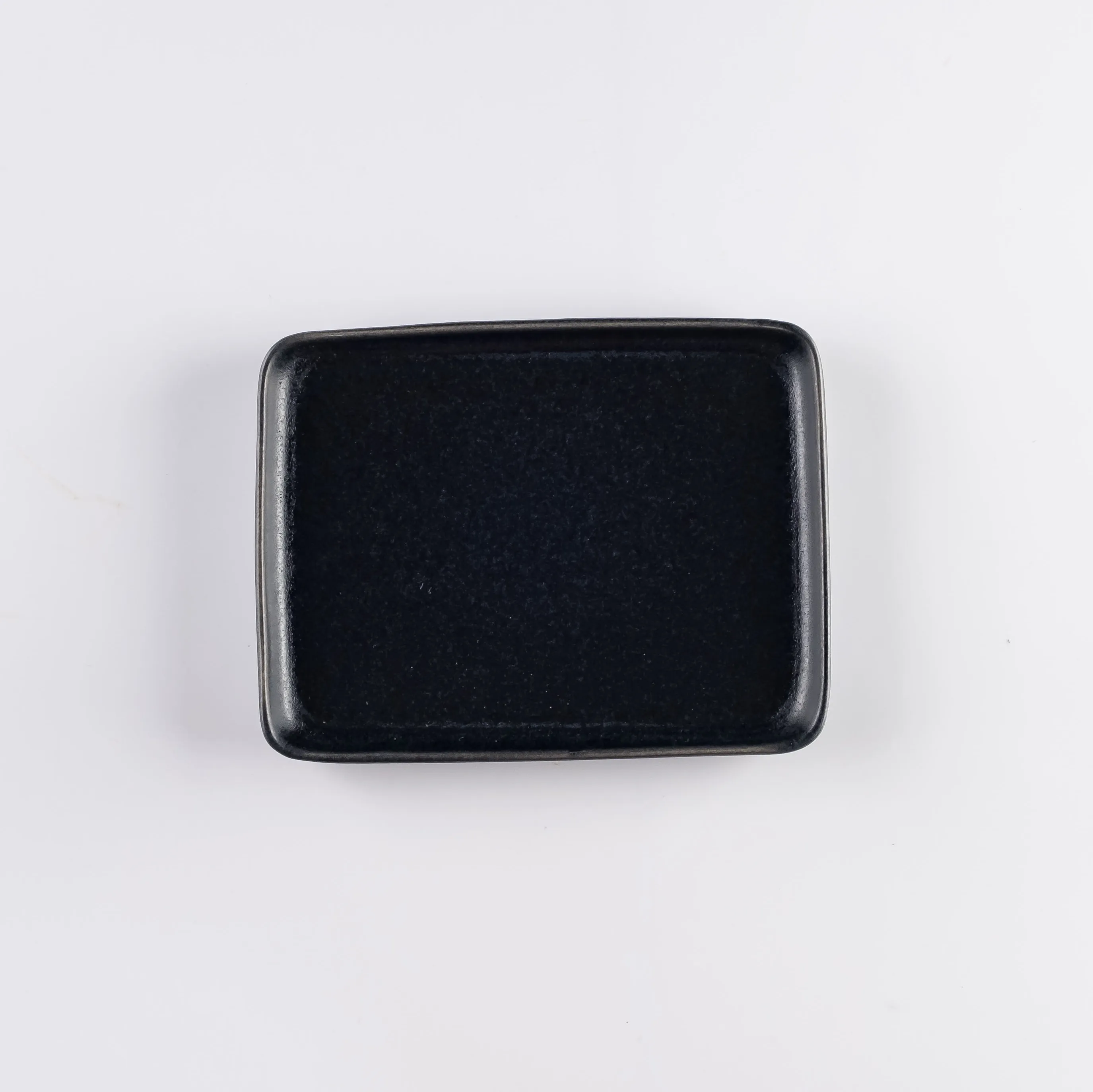 PL21-0231 - Black Stoneware Plate - 7" 5.5" 0.75" (LWH)