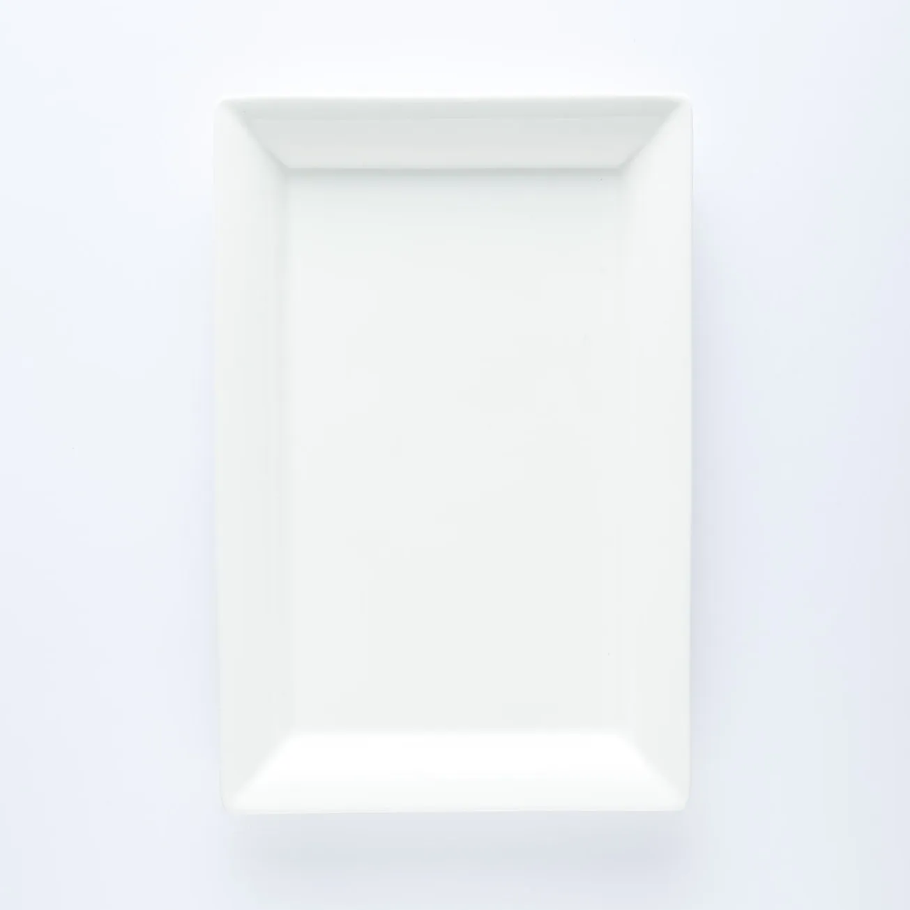 PL20-0110 - White Ceramic Plate - 10" 6.75" (LW)