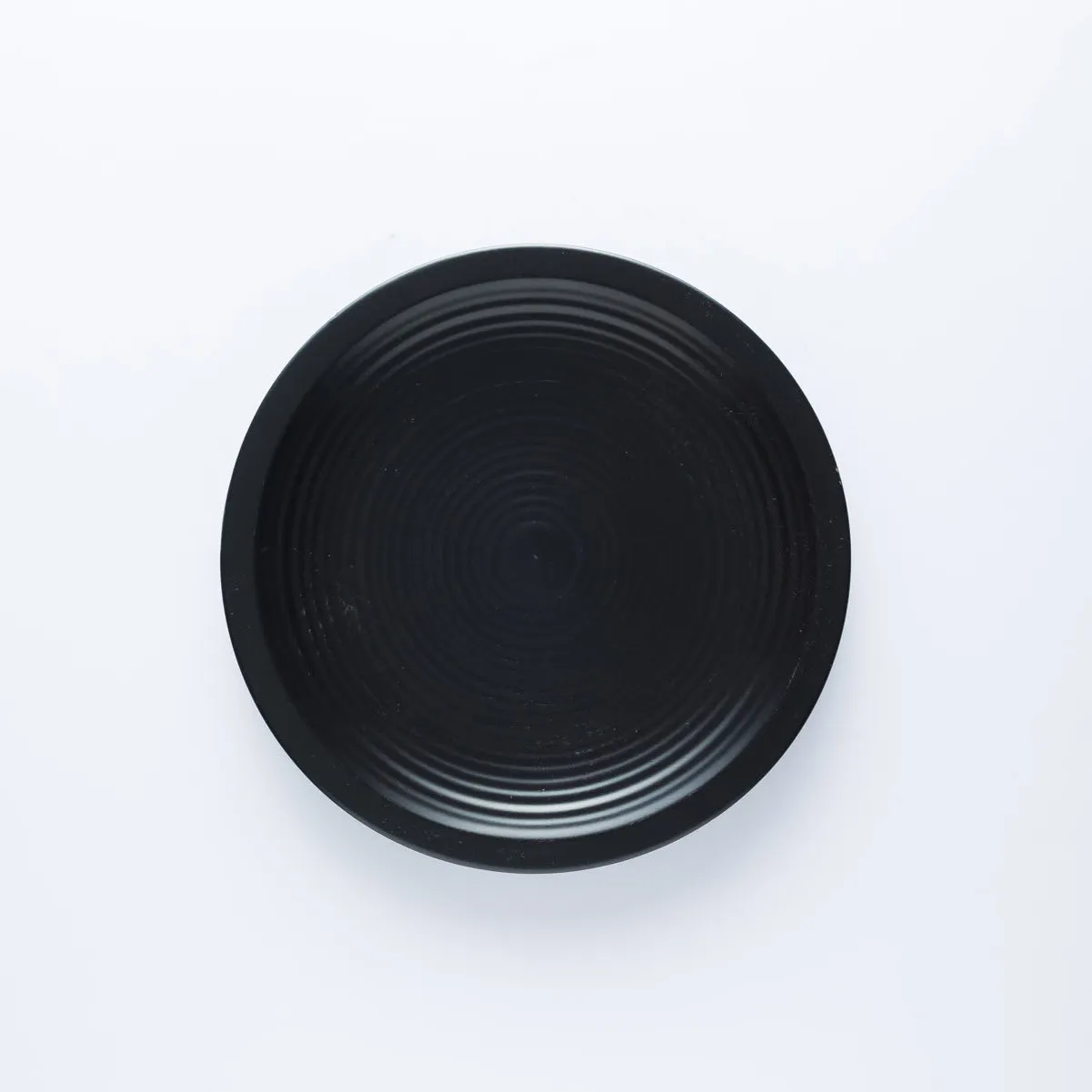 PL20-0047 - Black Ceramic Plate - 8.75" (D)