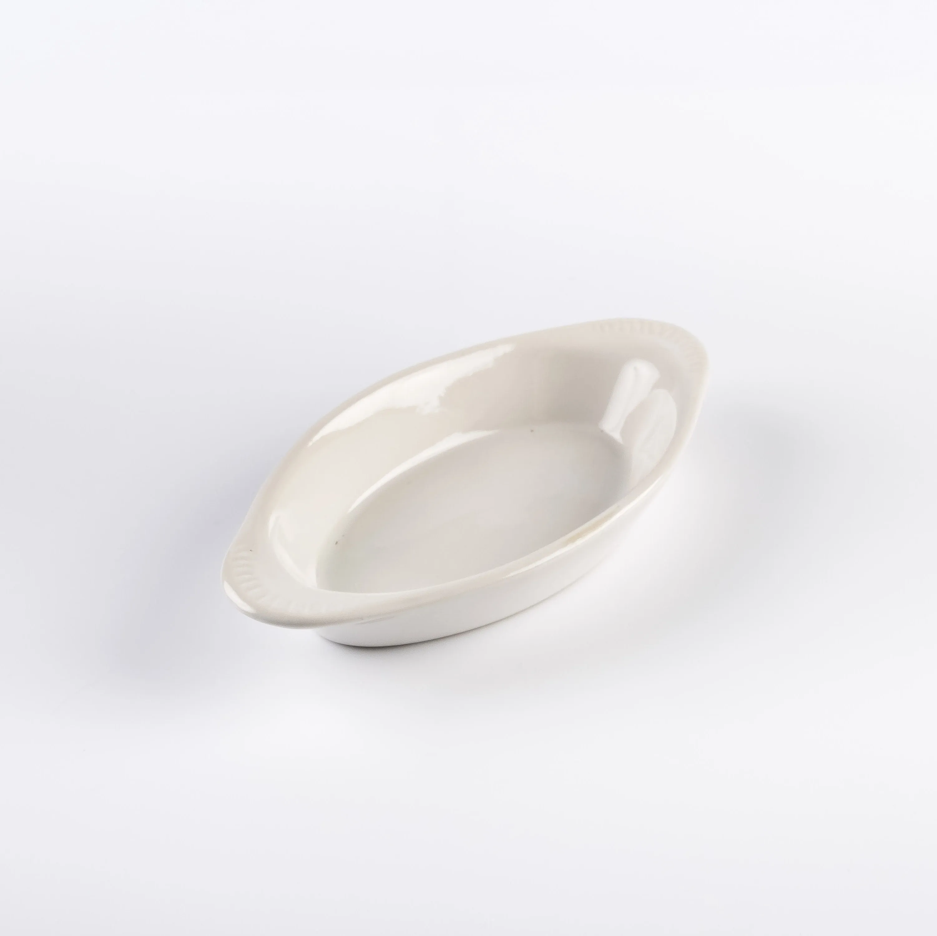 BW21-0411 - White Ceramic Bowl - 8.5" 4.25" 1.25" (LWH)