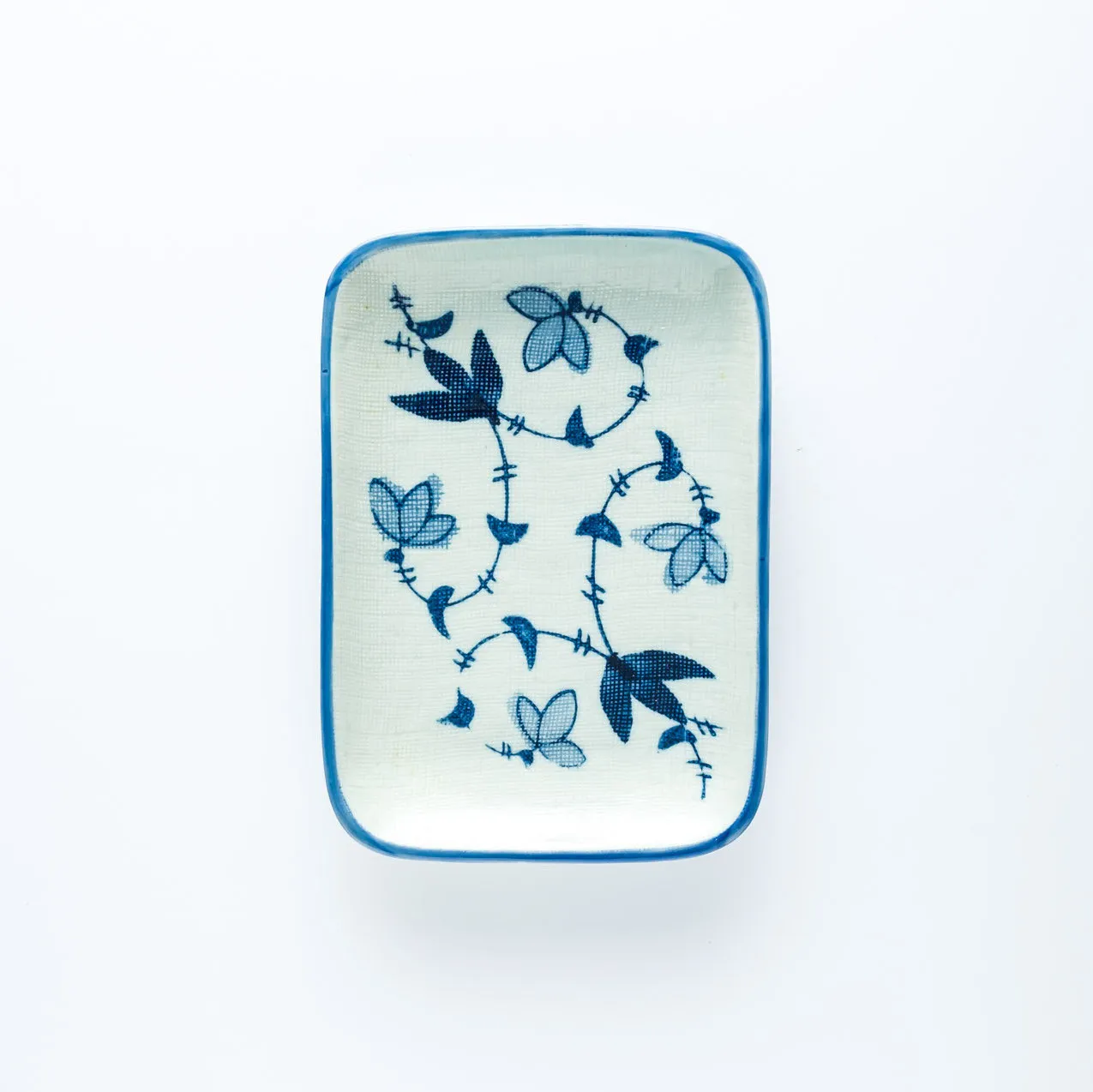 PL20-0035 - Blue White Ceramic Plate - 7.25" 5" (LW)