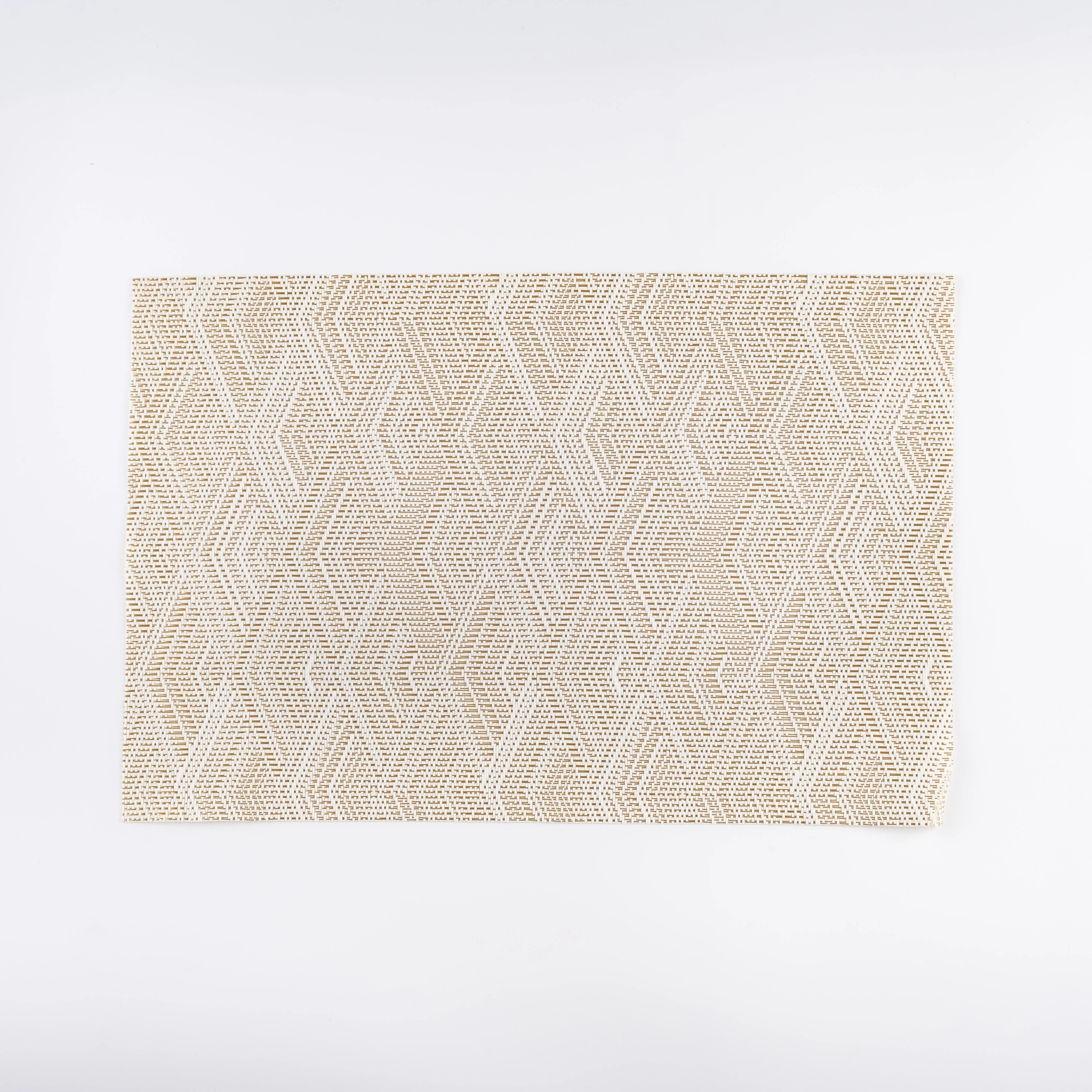 PM21-0072 - White Gold Plastic Placemat - 17.75" 11.75" (LW)