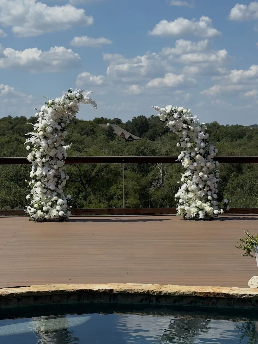 Classic Floral Pillar Arch