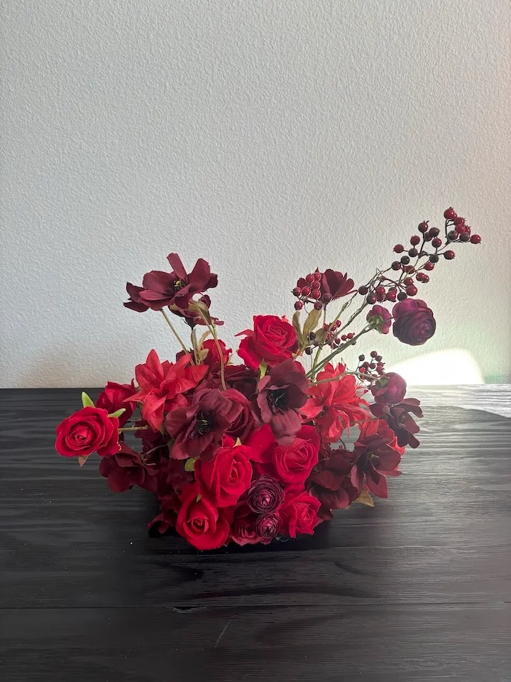 Red Dynamic Centerpiece