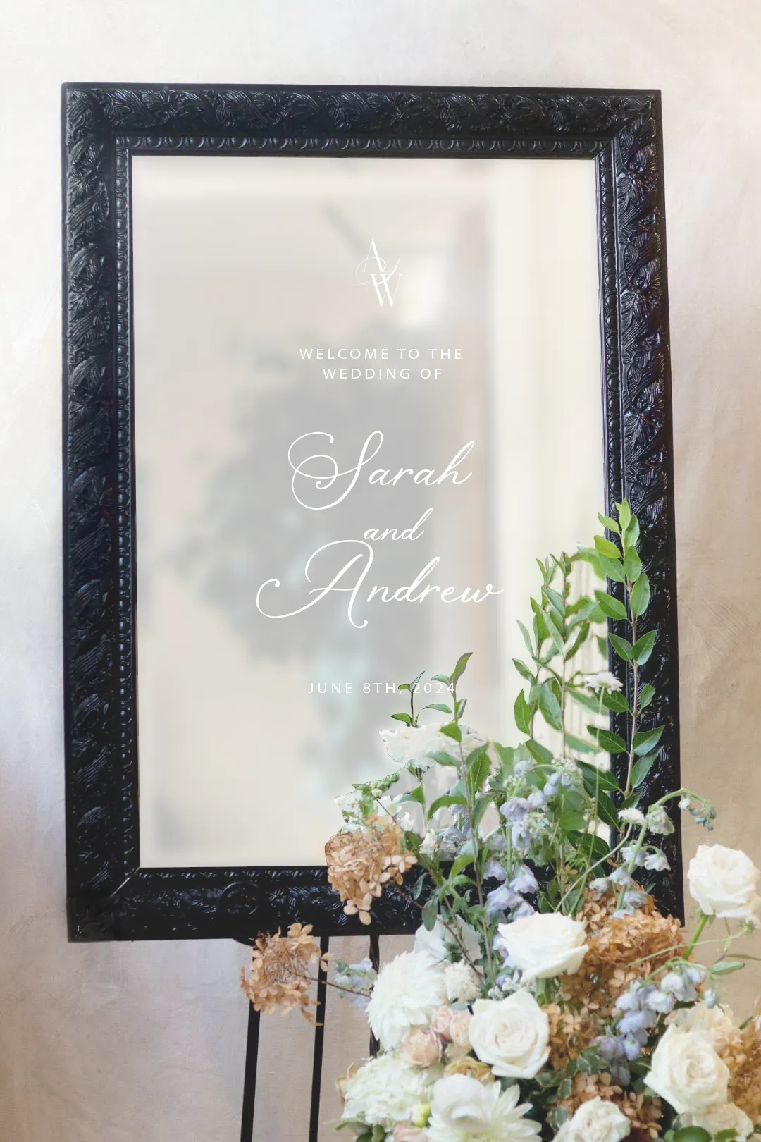 Black mirror welcome sign 