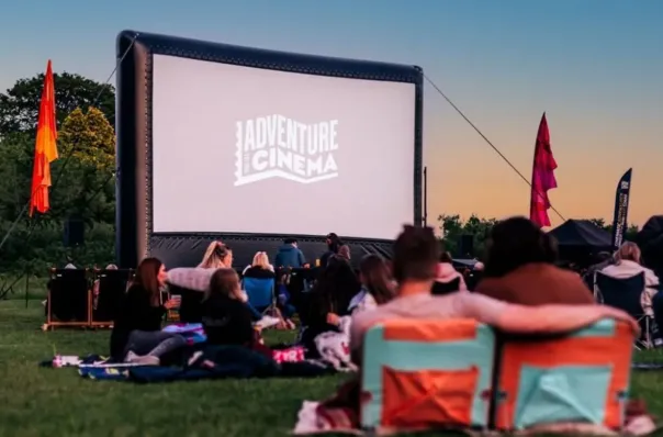 Cinéma extérieur et projection