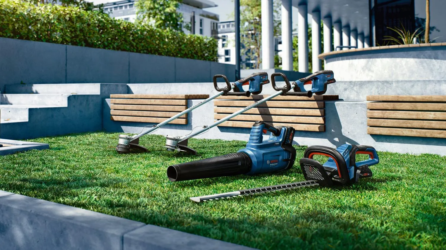 Reinigungs- und Gartenwerkzeuge