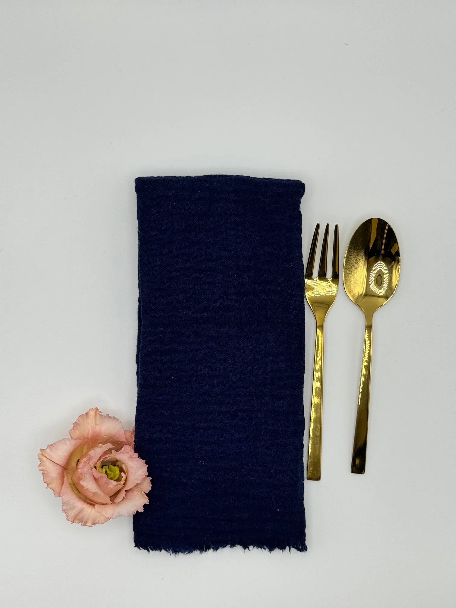 Musselin Serviette dunkelblau