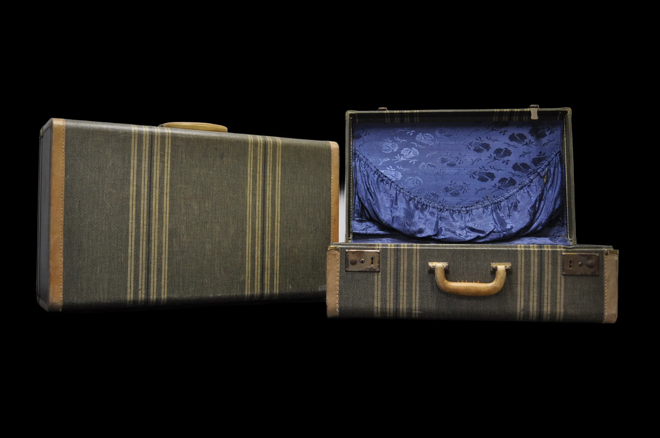 Grey/Beige Vintage Suitcase (S/L)