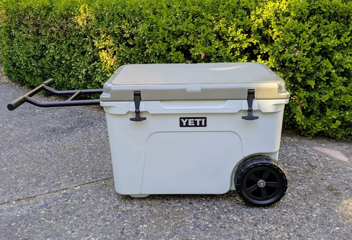 Yeti Tundra - Premium Cooler 