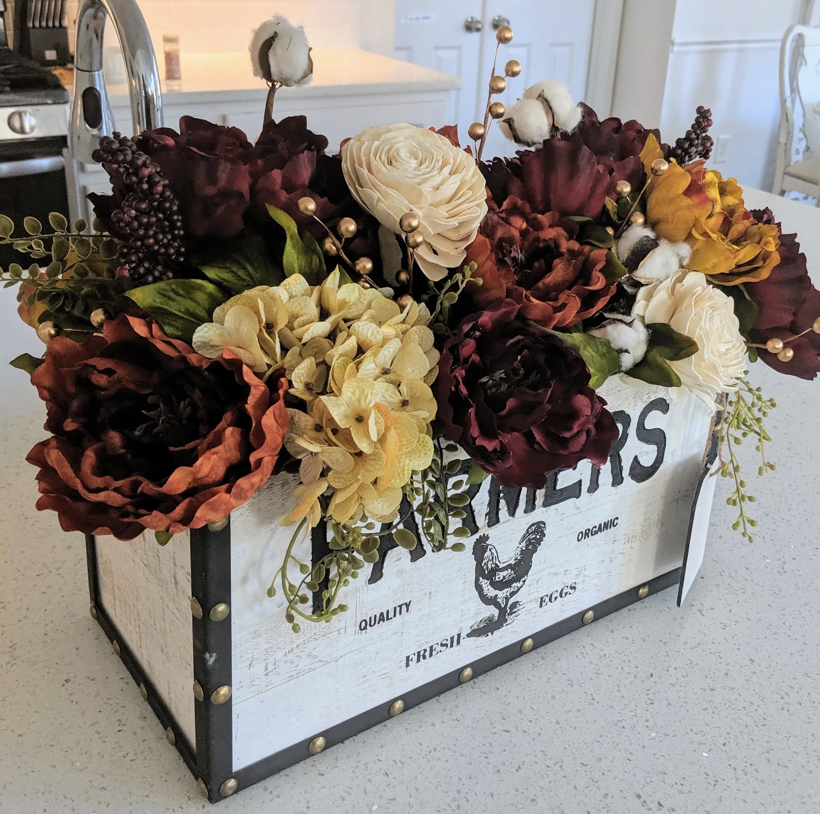 1307 Designs Black & White Farmhouse Centerpiece 