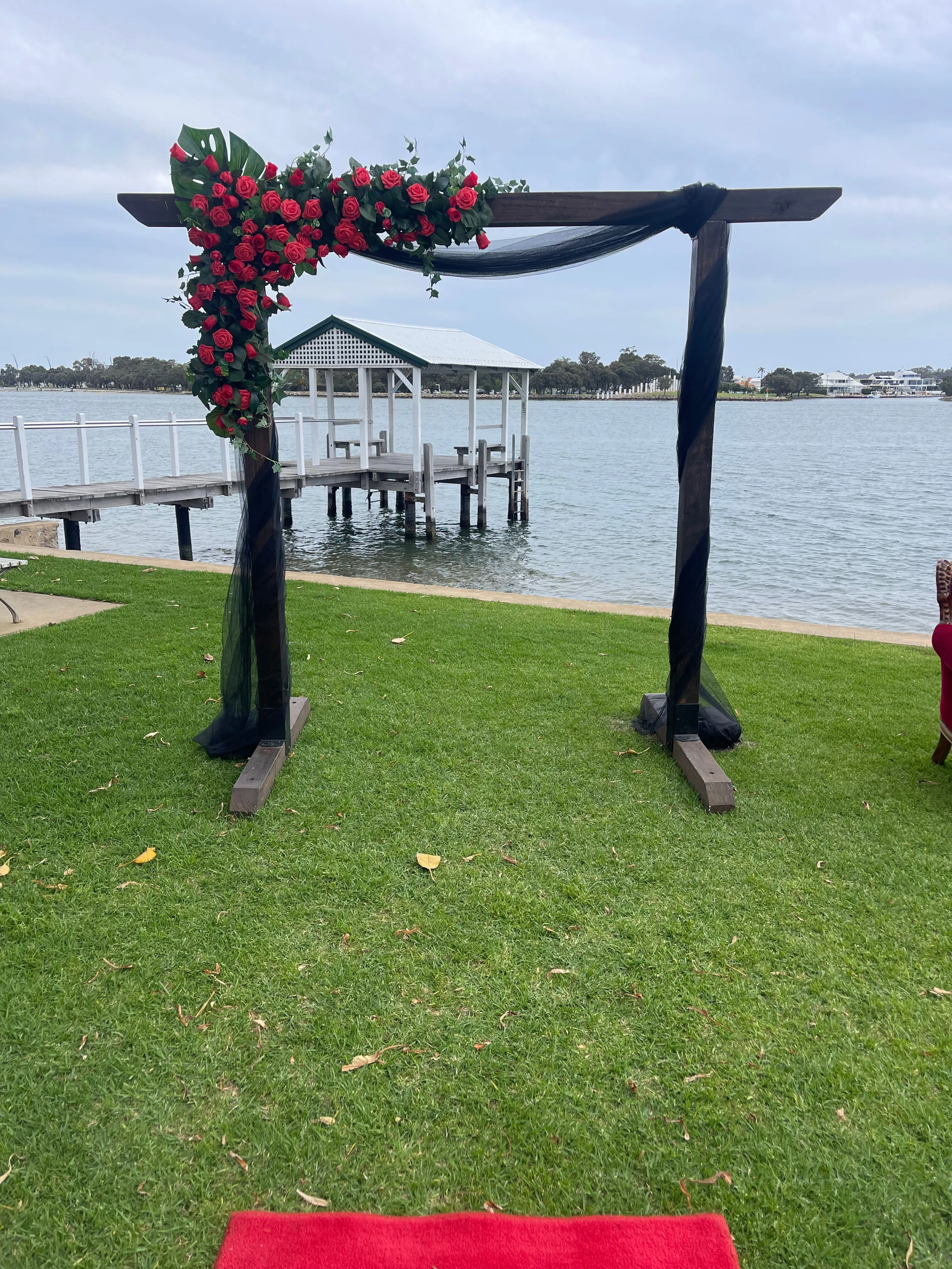 Red and Green Large L shape Arbour Florals