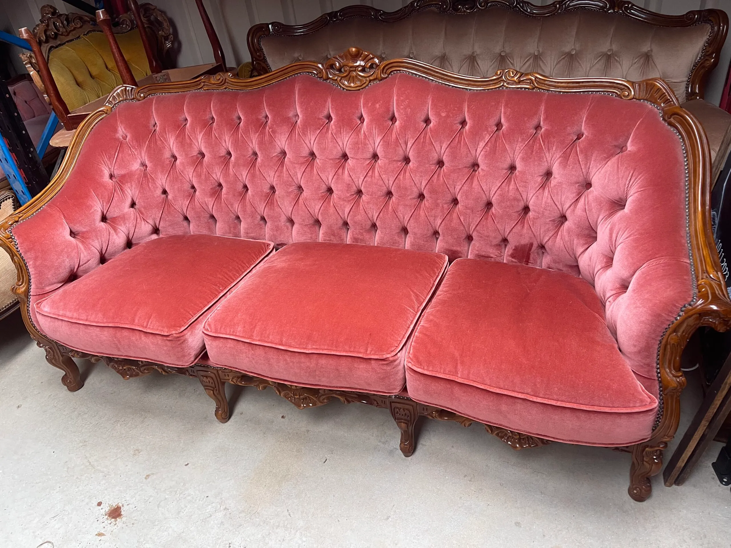 Wood Carved Frame, Pink/Rose Velvet, Buttoned Lounge