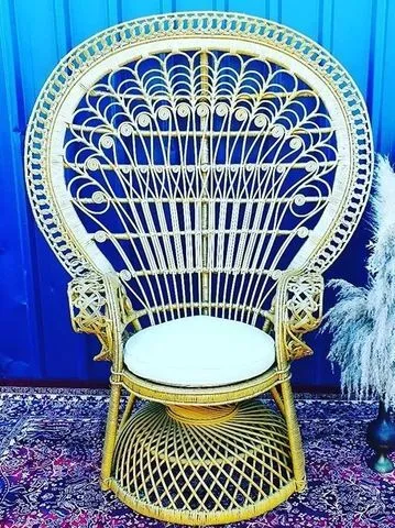 Wicker Peacock Chair, Large Gold