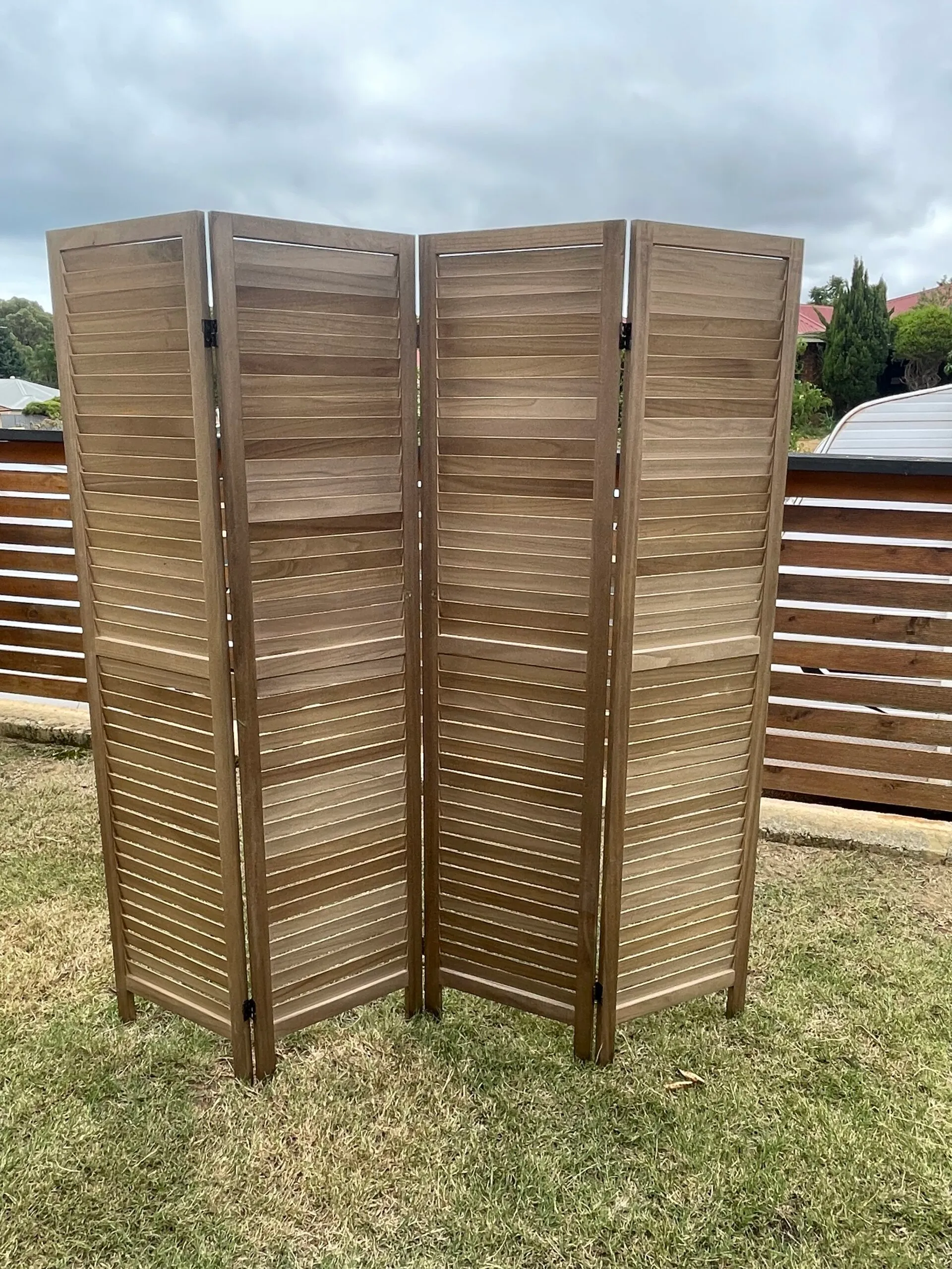 Wooden Lightweight bifold backdrop