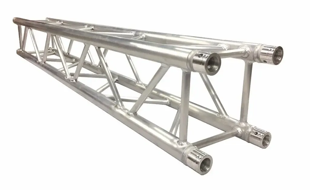 Cedar Link 4ft Truss Section